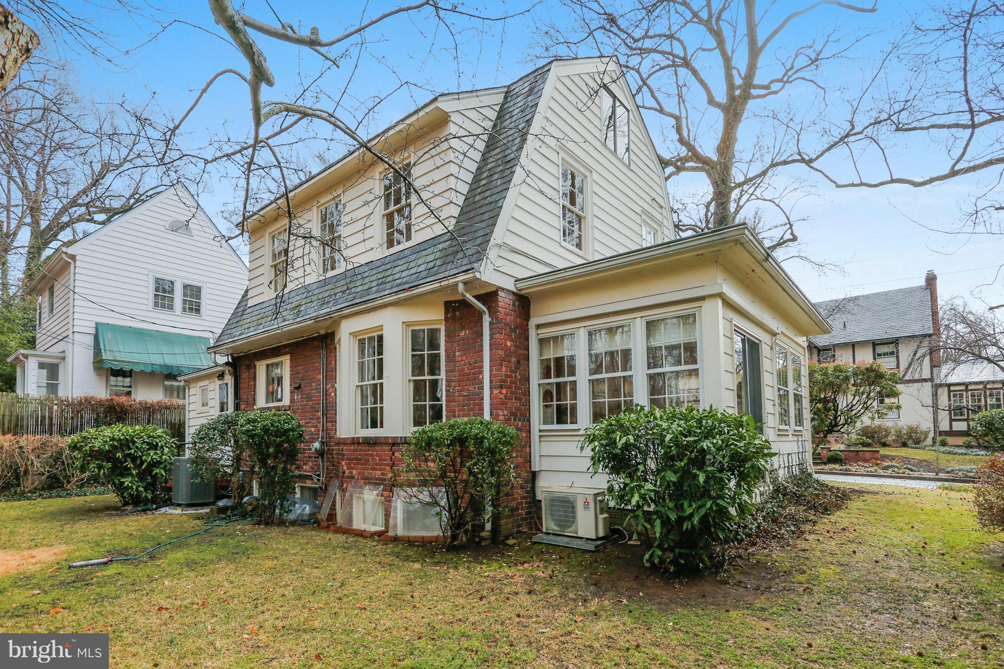 CHEVY CHASE VILLAGE - Residential