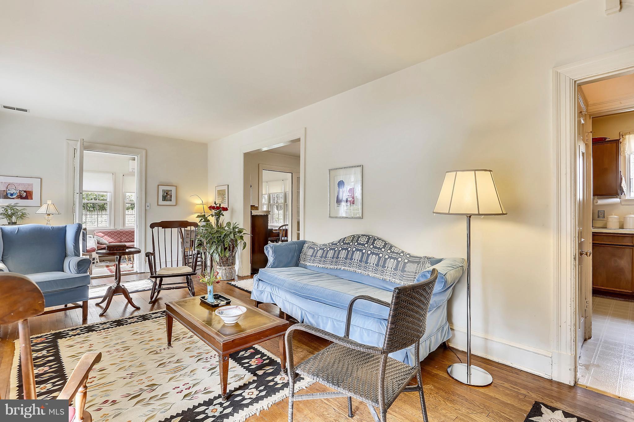 CHEVY CHASE VILLAGE - Residential