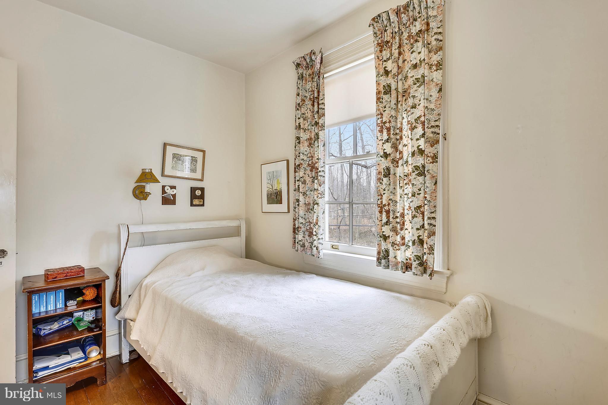 CHEVY CHASE VILLAGE - Residential