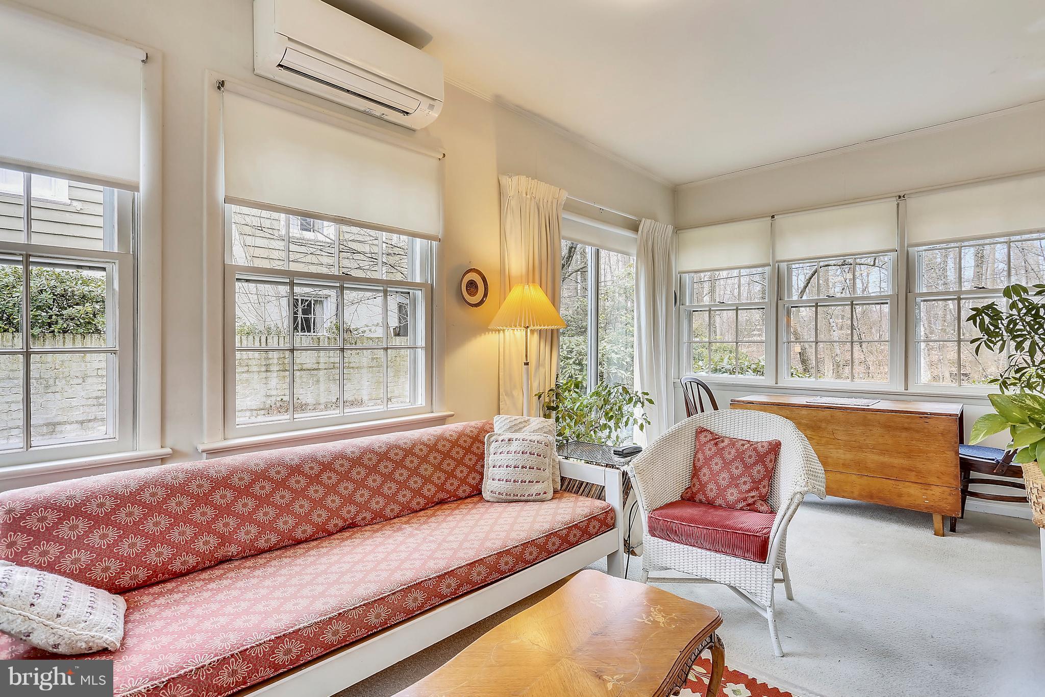 CHEVY CHASE VILLAGE - Residential