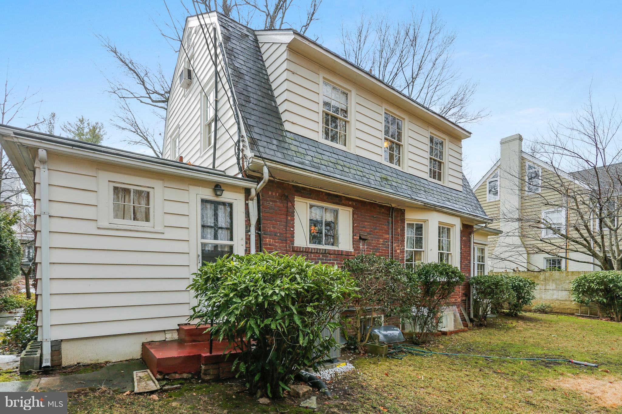 CHEVY CHASE VILLAGE - Residential