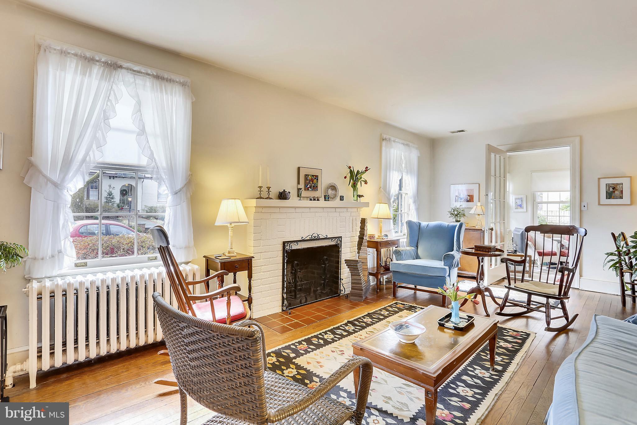 CHEVY CHASE VILLAGE - Residential