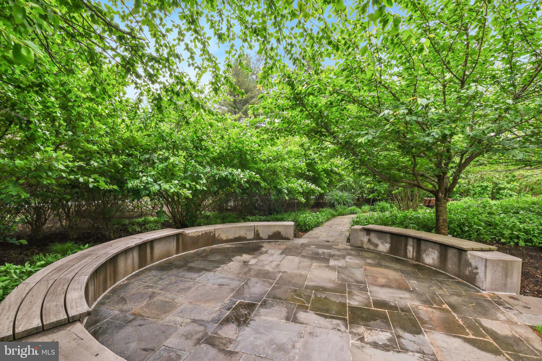 THE KENWOOD - Residential