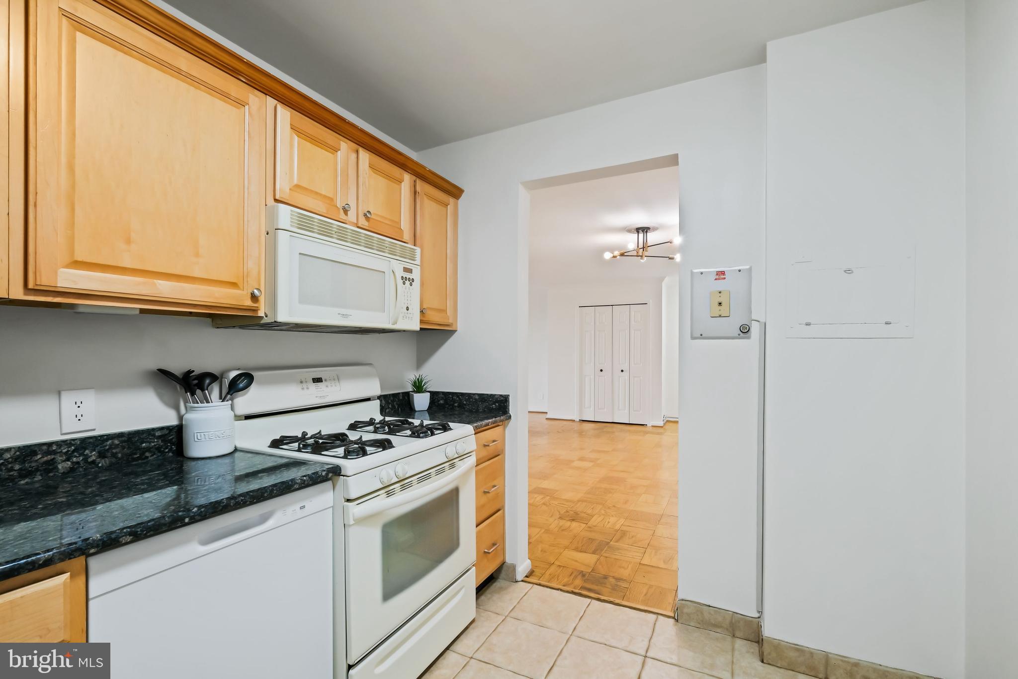 THE KENWOOD - Residential