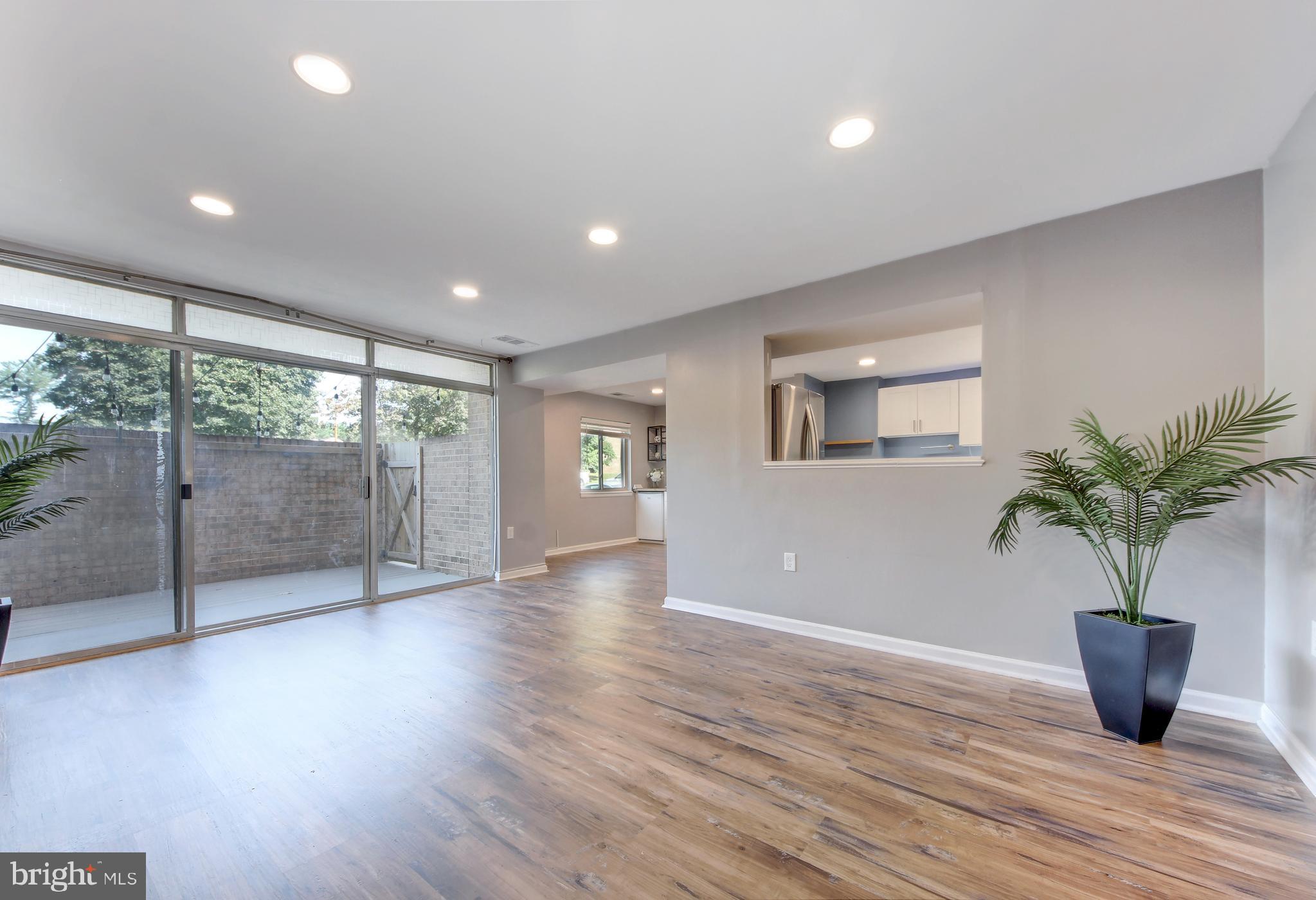 MONTGOMERY VILLAGE - Residential