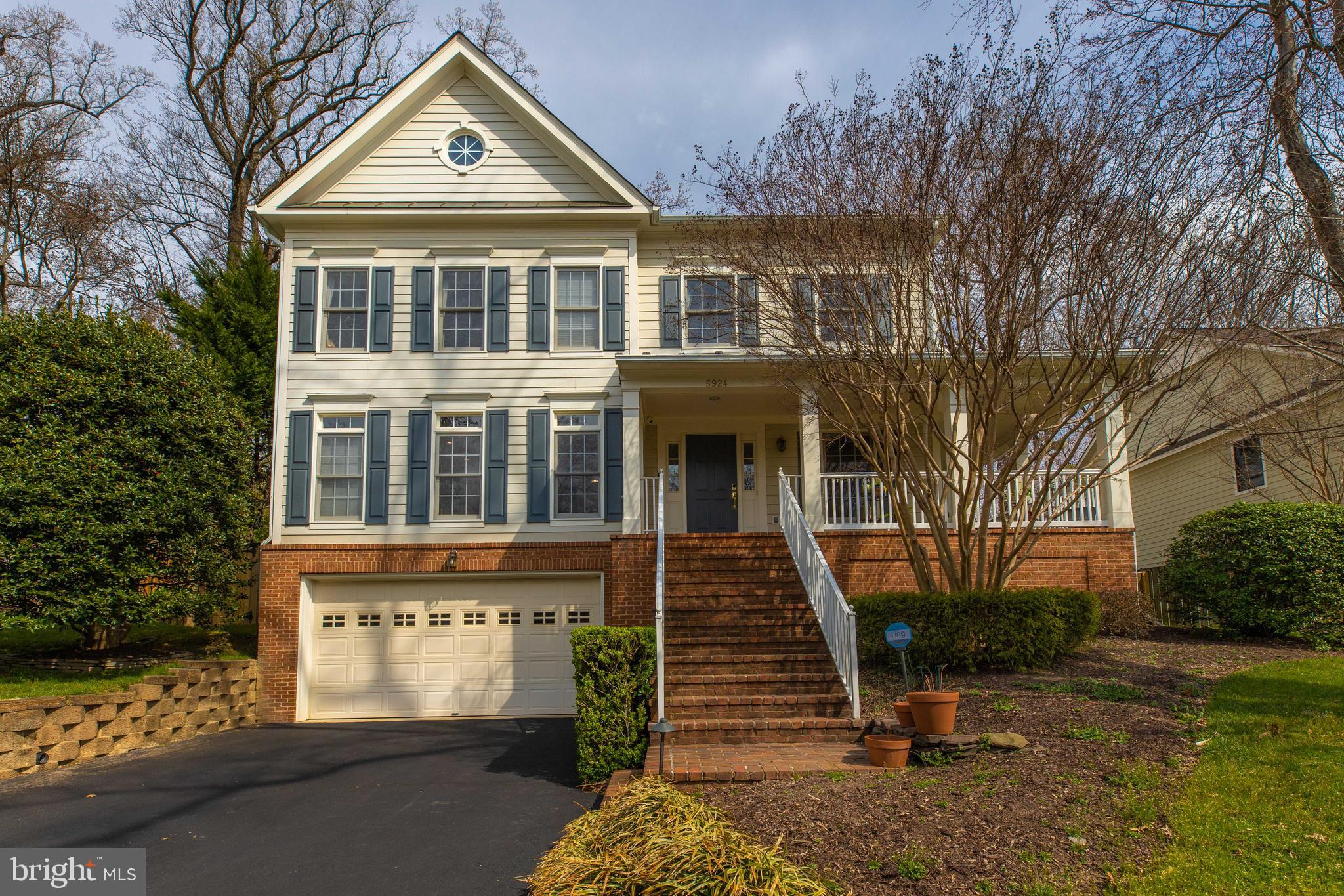 CHESTERBROOK WOODS - Residential