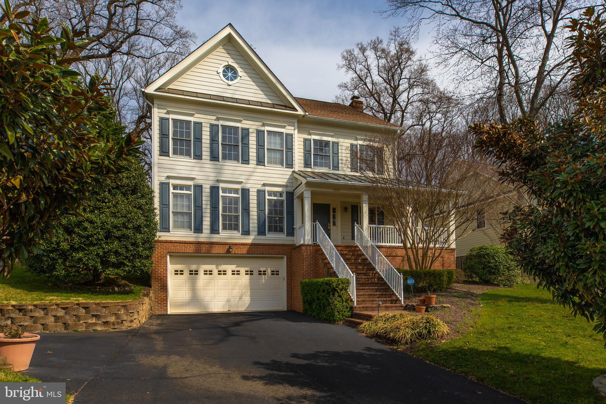 CHESTERBROOK WOODS - Residential
