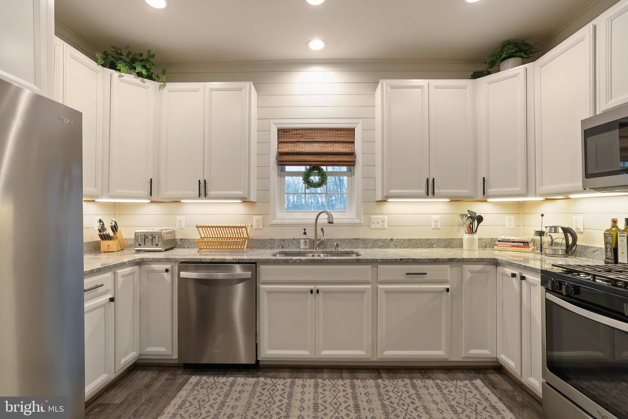 JUNEWOOD ESTATES - Residential