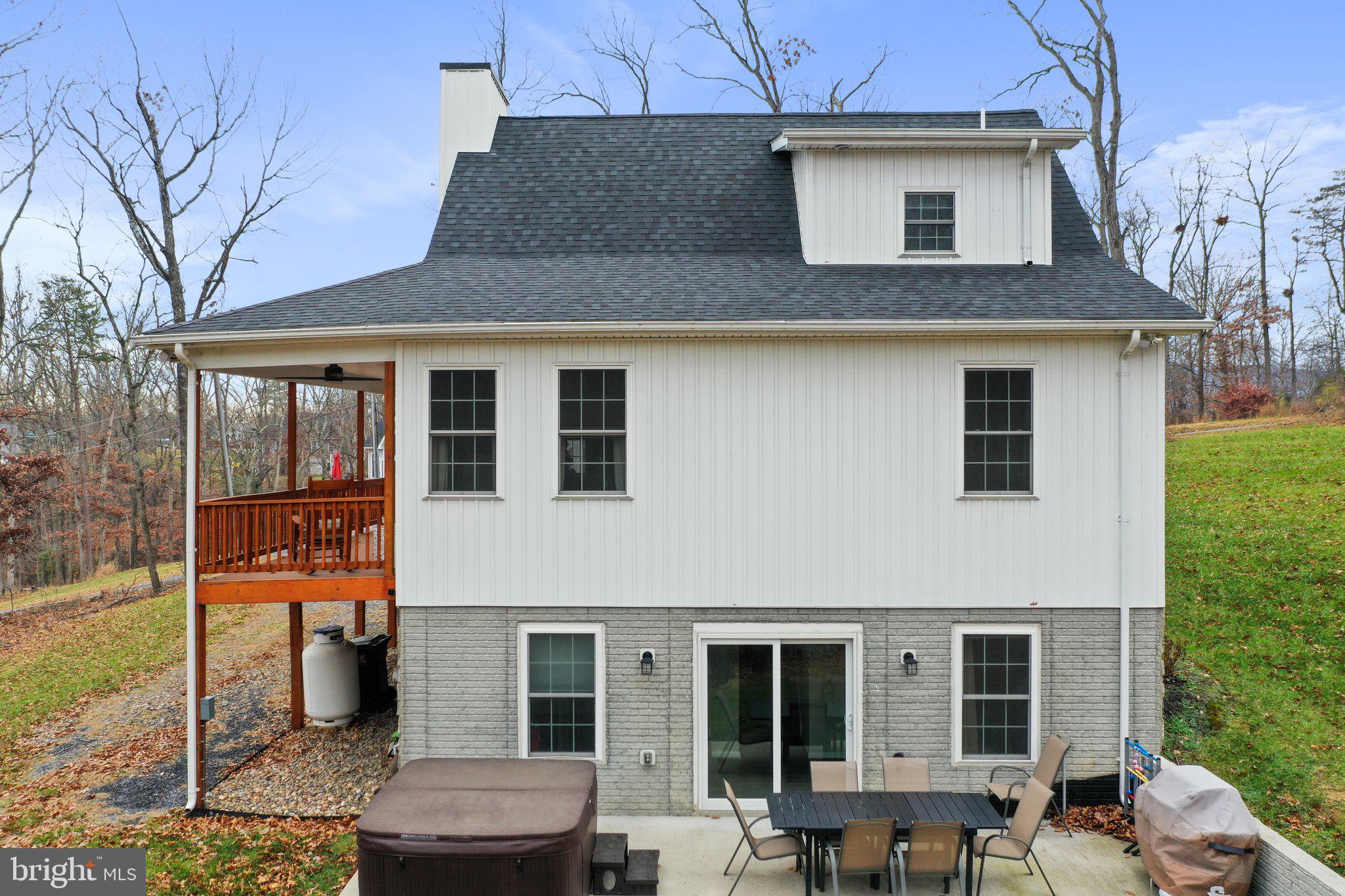 JUNEWOOD ESTATES - Residential