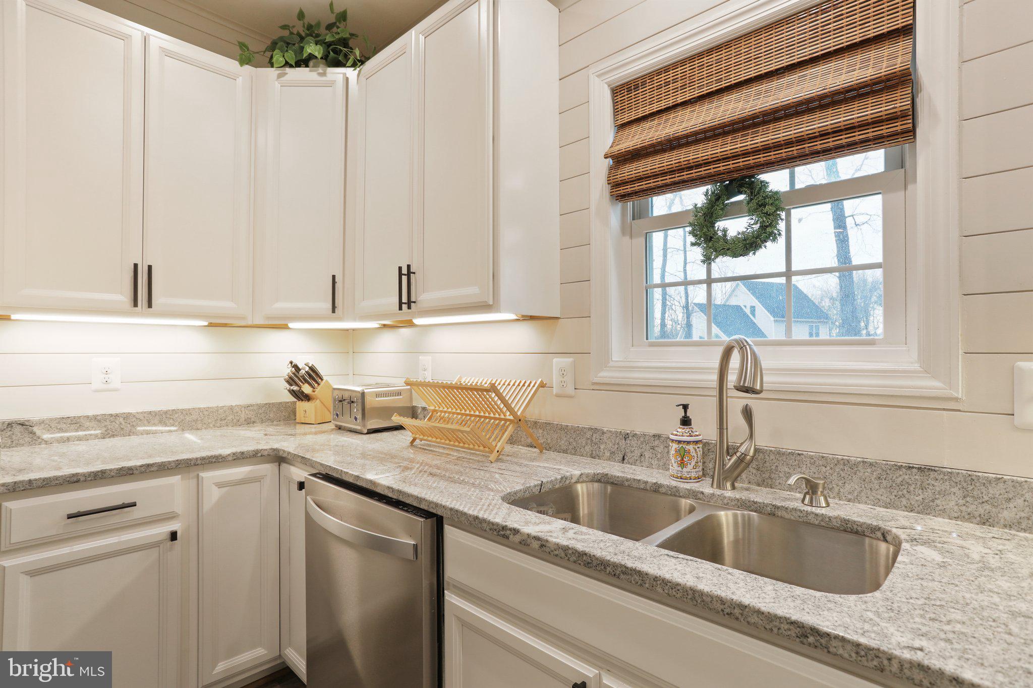 JUNEWOOD ESTATES - Residential