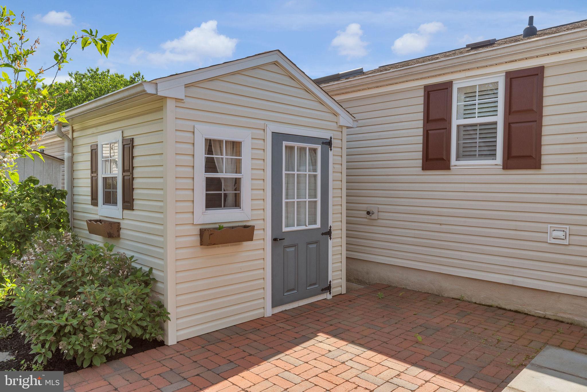 BUCKINGHAM SPRINGS - Residential