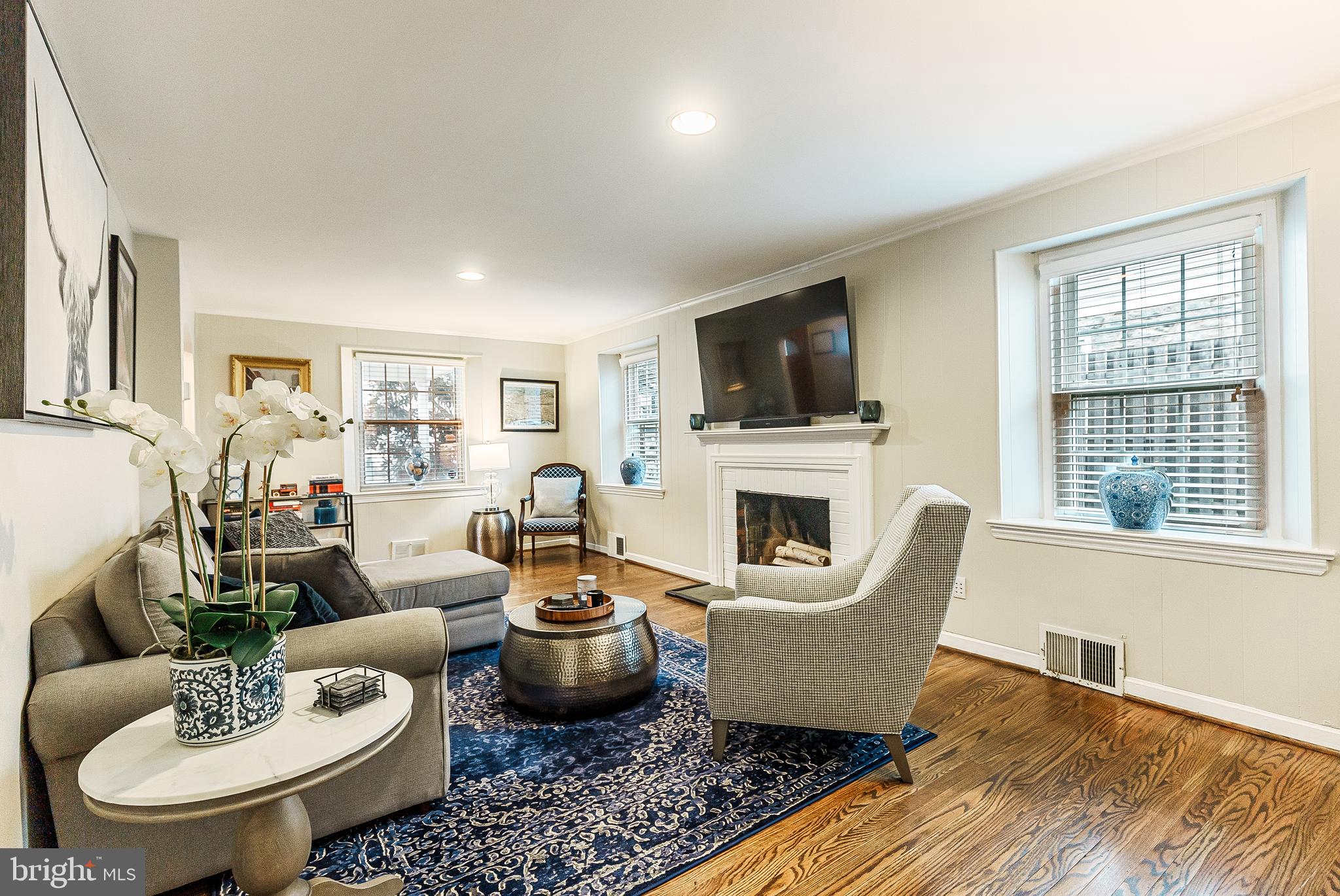 OLD OAKS - Residential