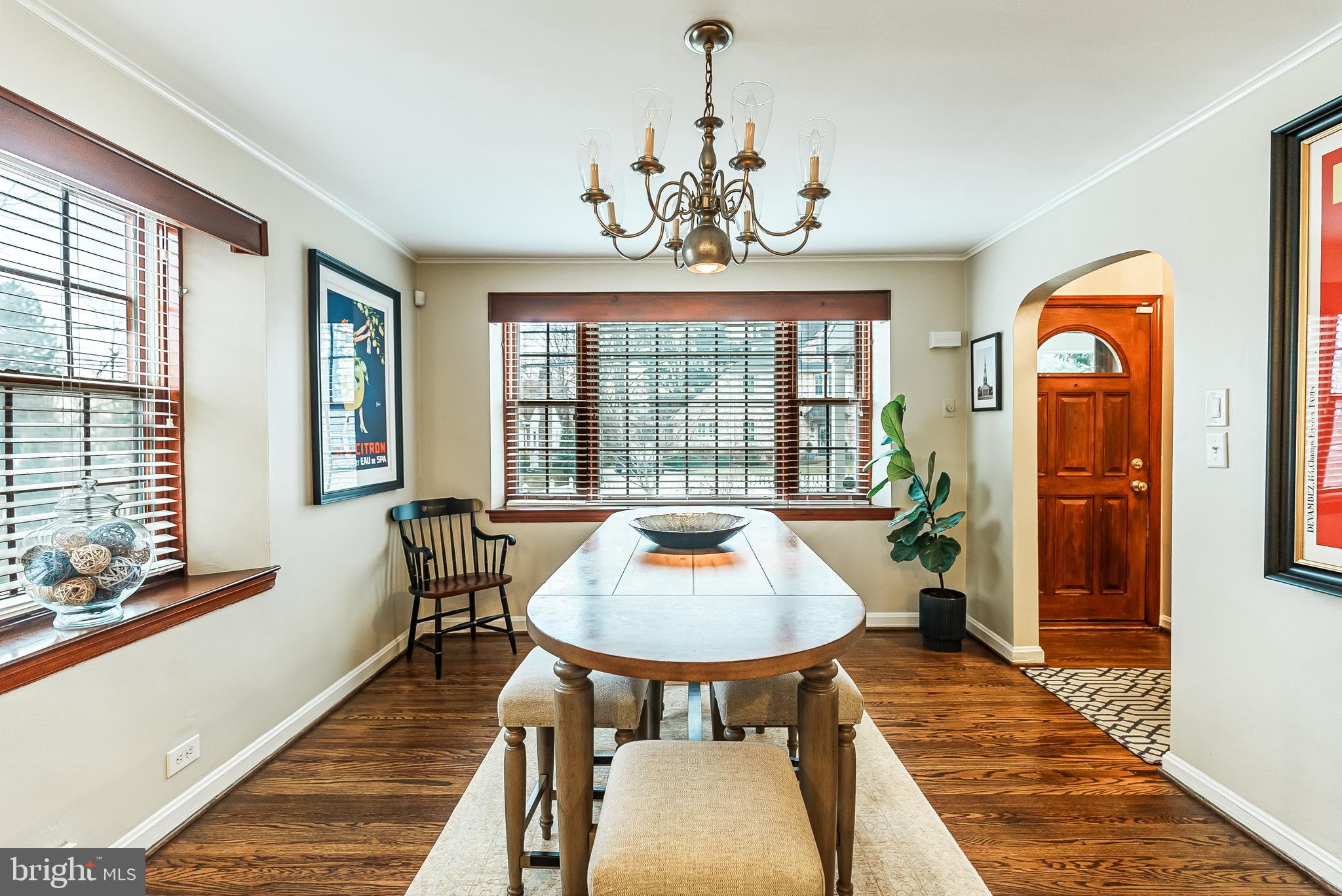 OLD OAKS - Residential