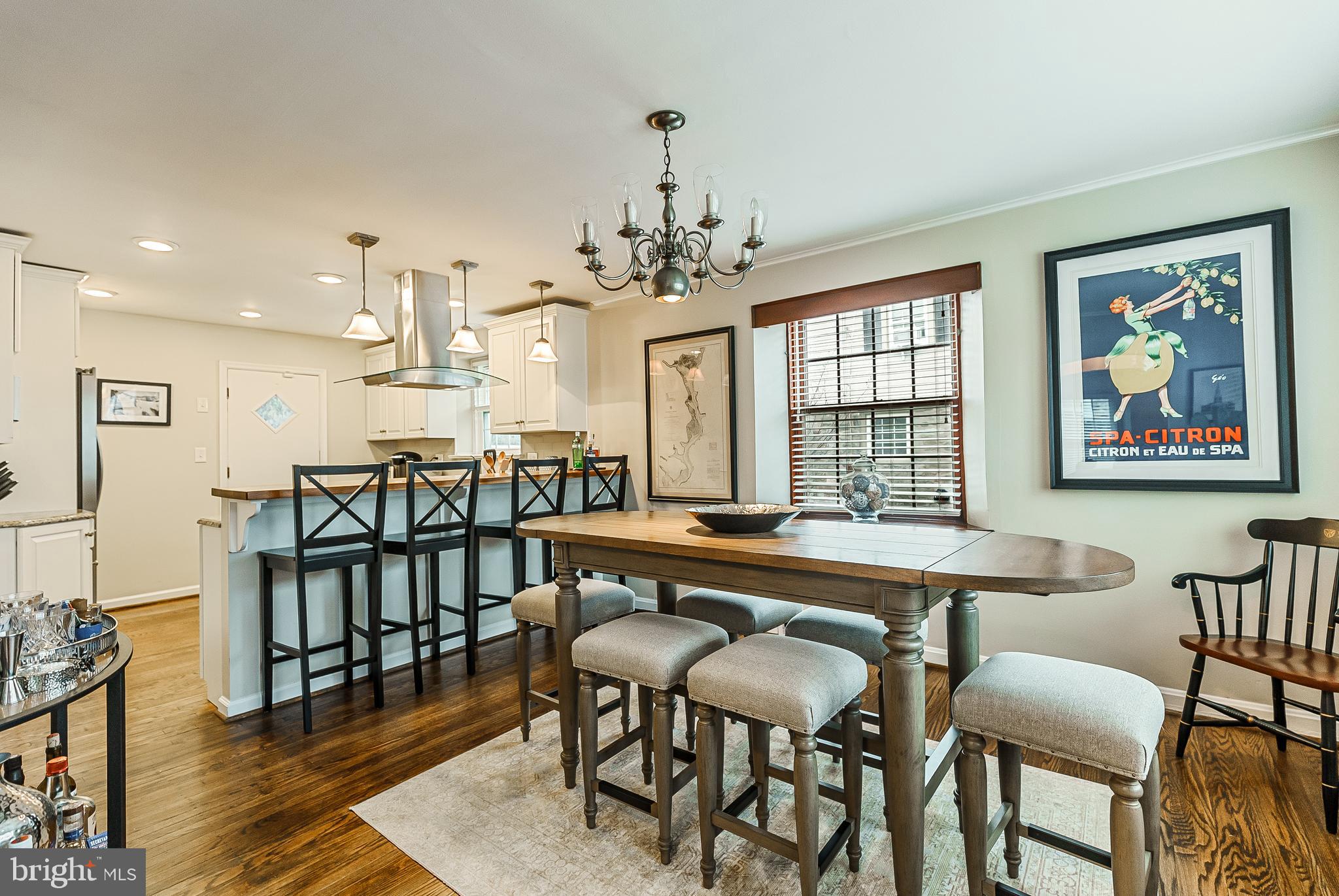 OLD OAKS - Residential
