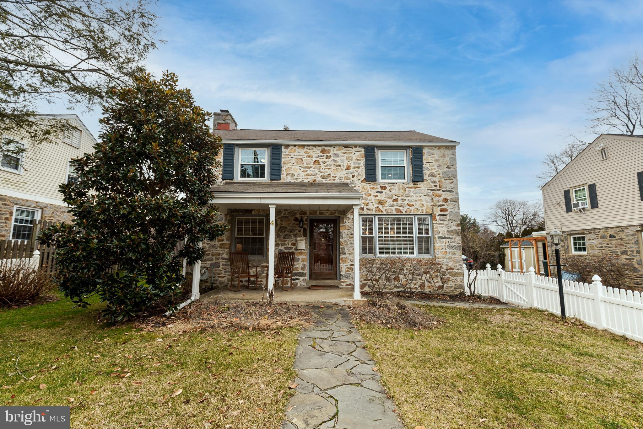 OLD OAKS - Residential