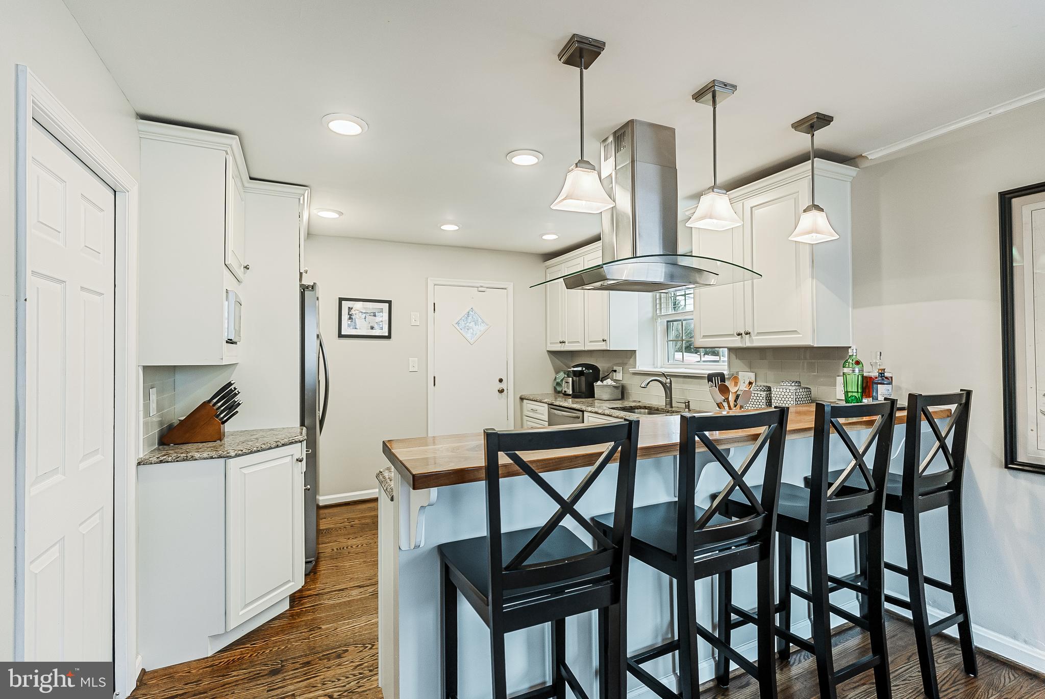 OLD OAKS - Residential