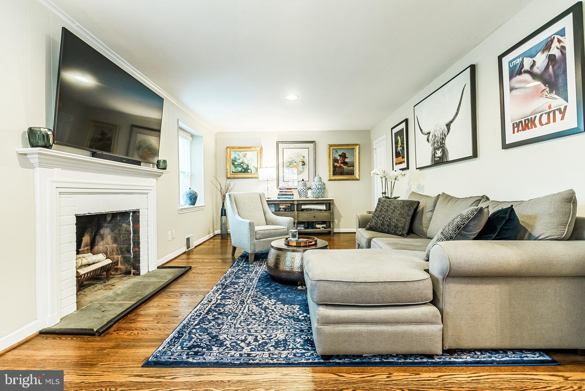 OLD OAKS - Residential