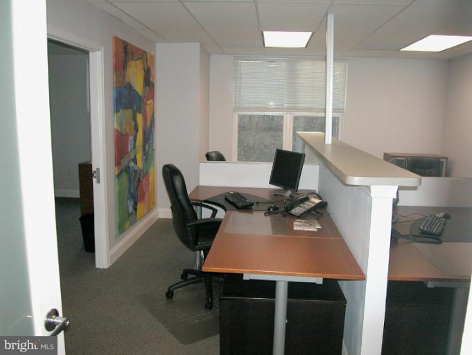 DUPONT BUILDING - Commercial Sale