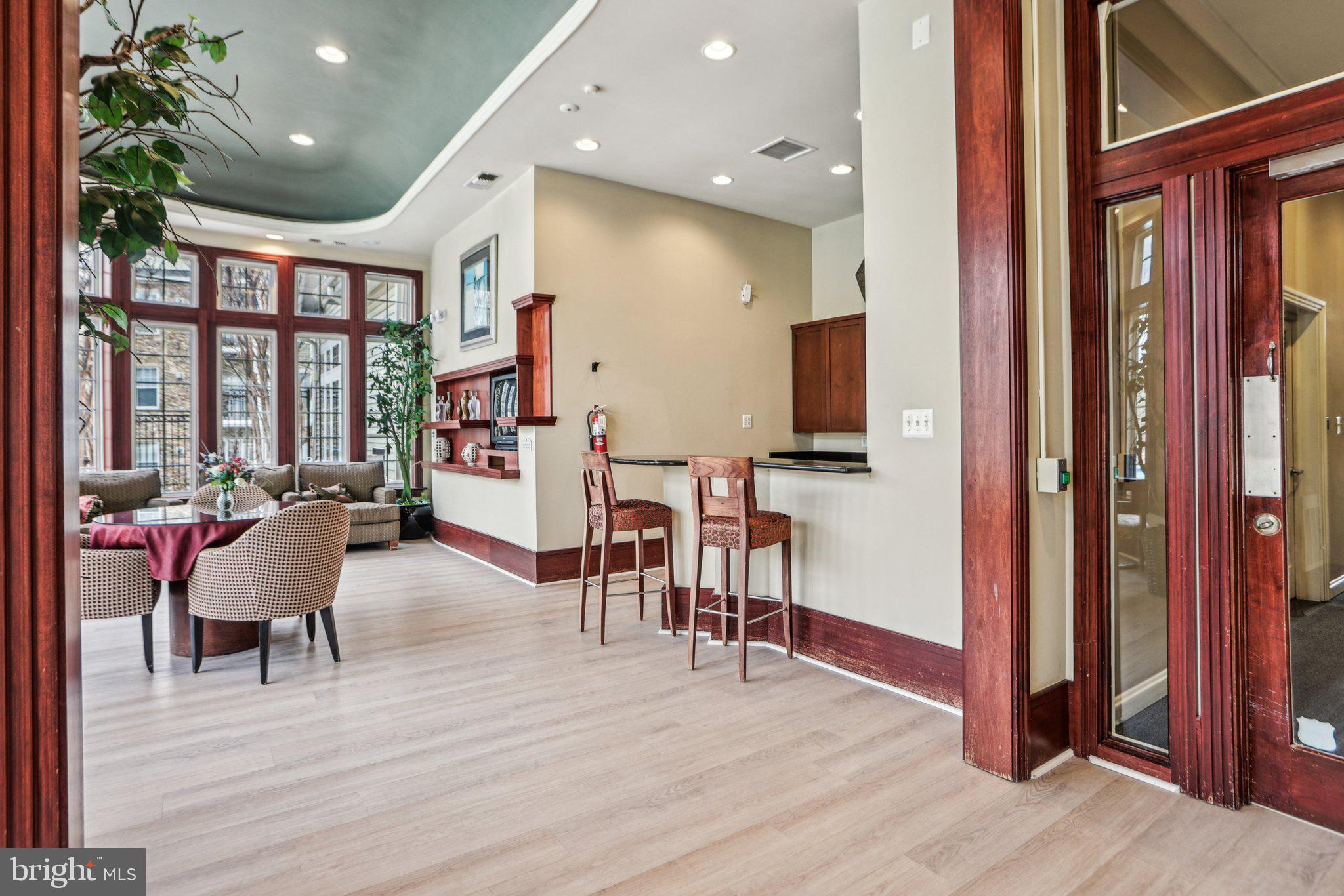 STONEGATE - Residential