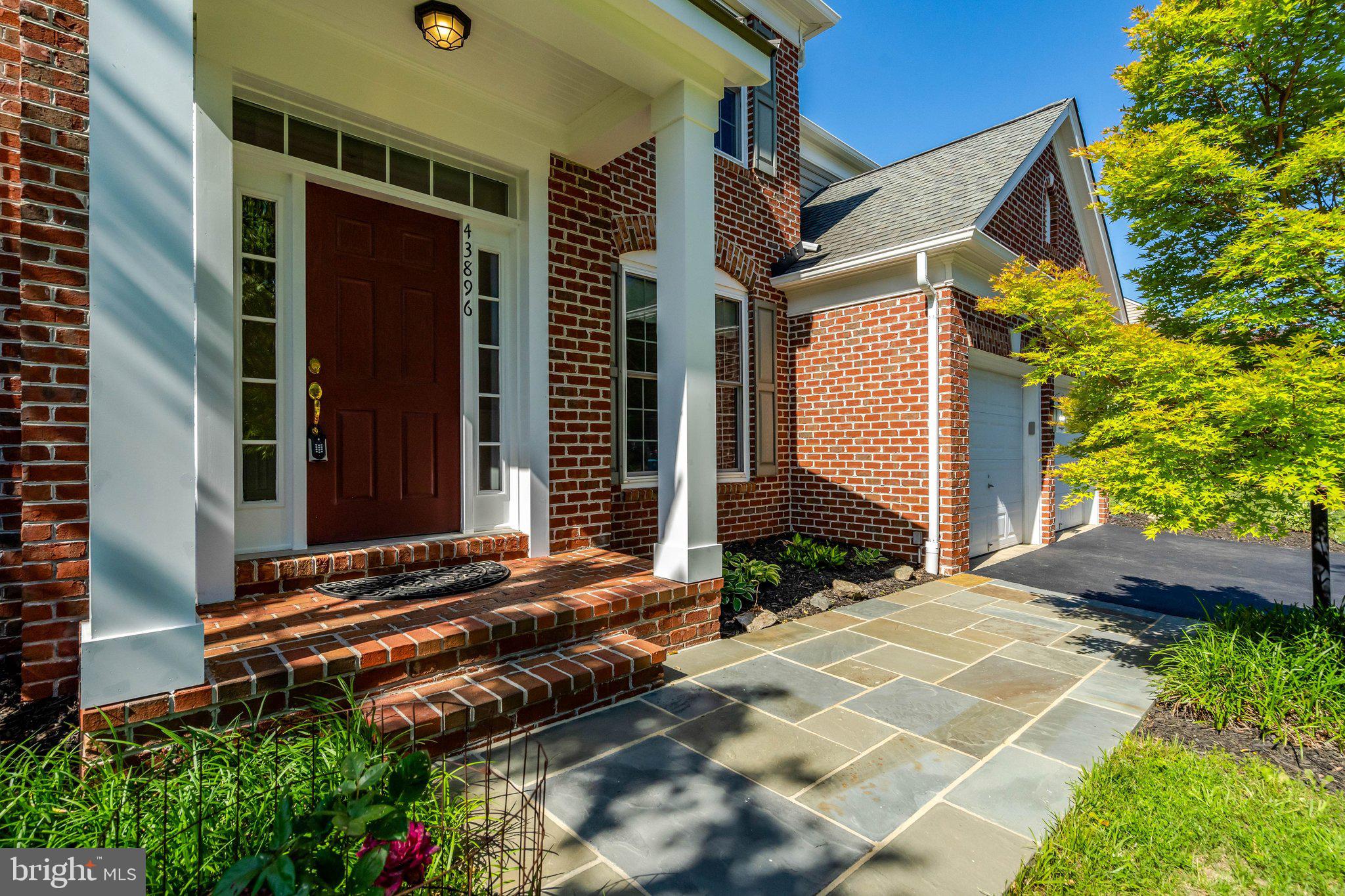 THE RIDINGS AT BLUE SPRING - Residential