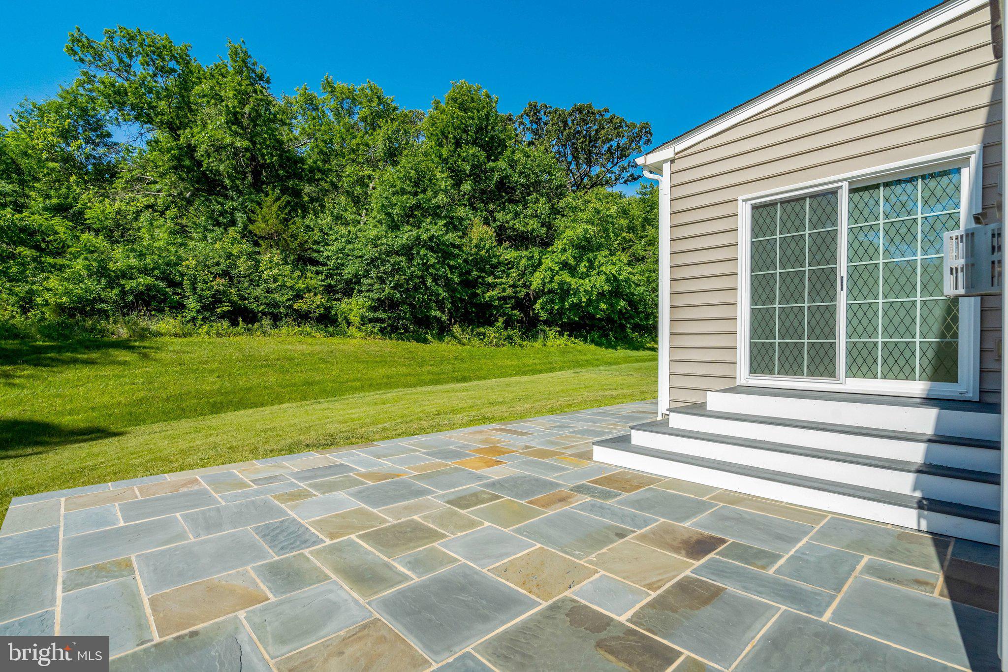 THE RIDINGS AT BLUE SPRING - Residential