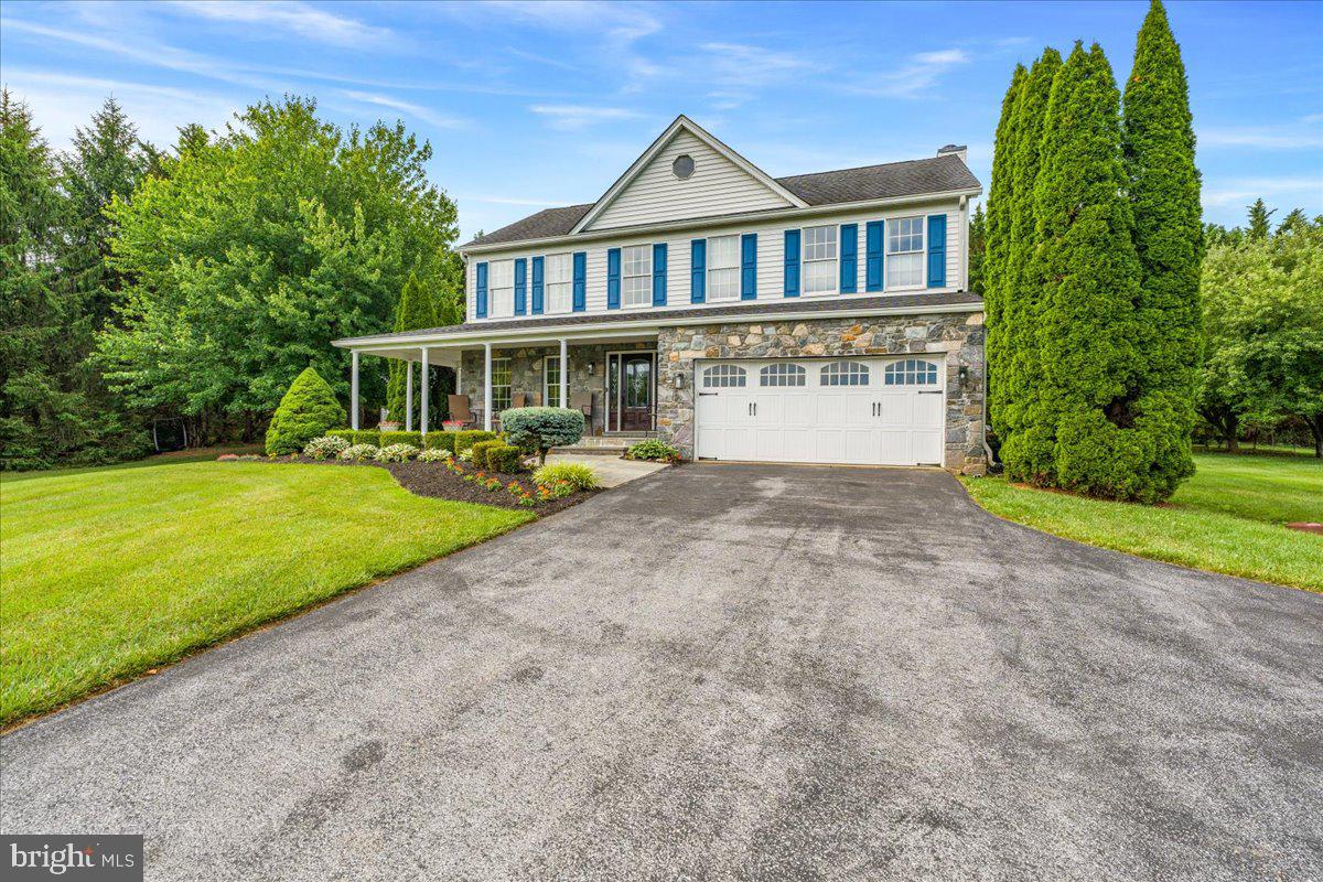 WEST OAK FIELDS - Residential