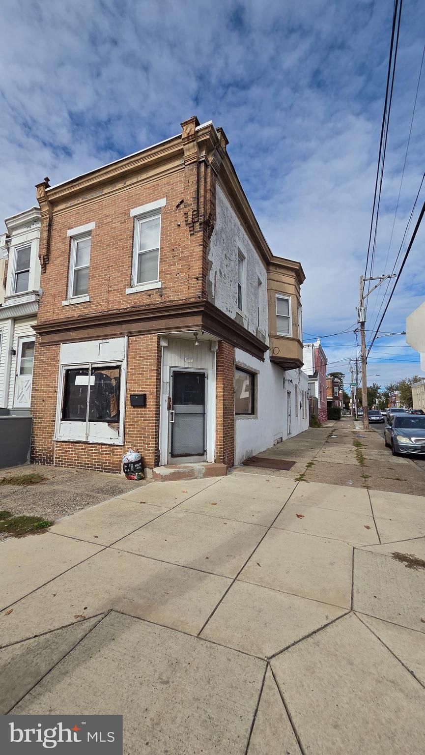 COBBS CREEK - Commercial Sale