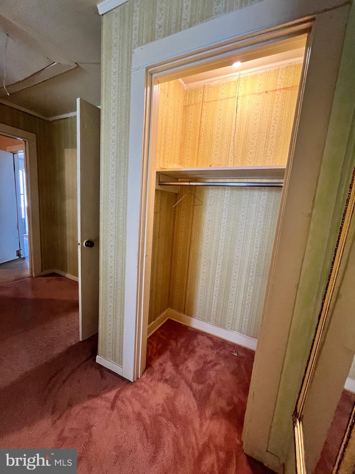 NO HOA !!! - Residential