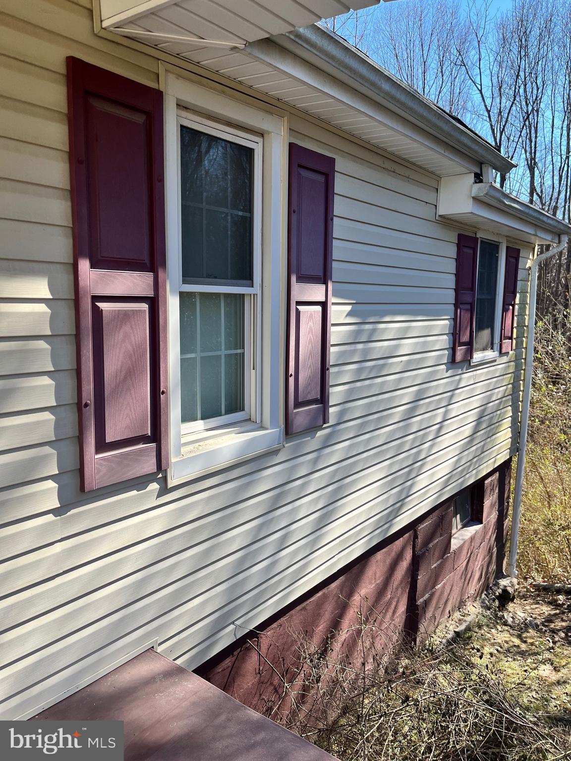 NO HOA !!! - Residential