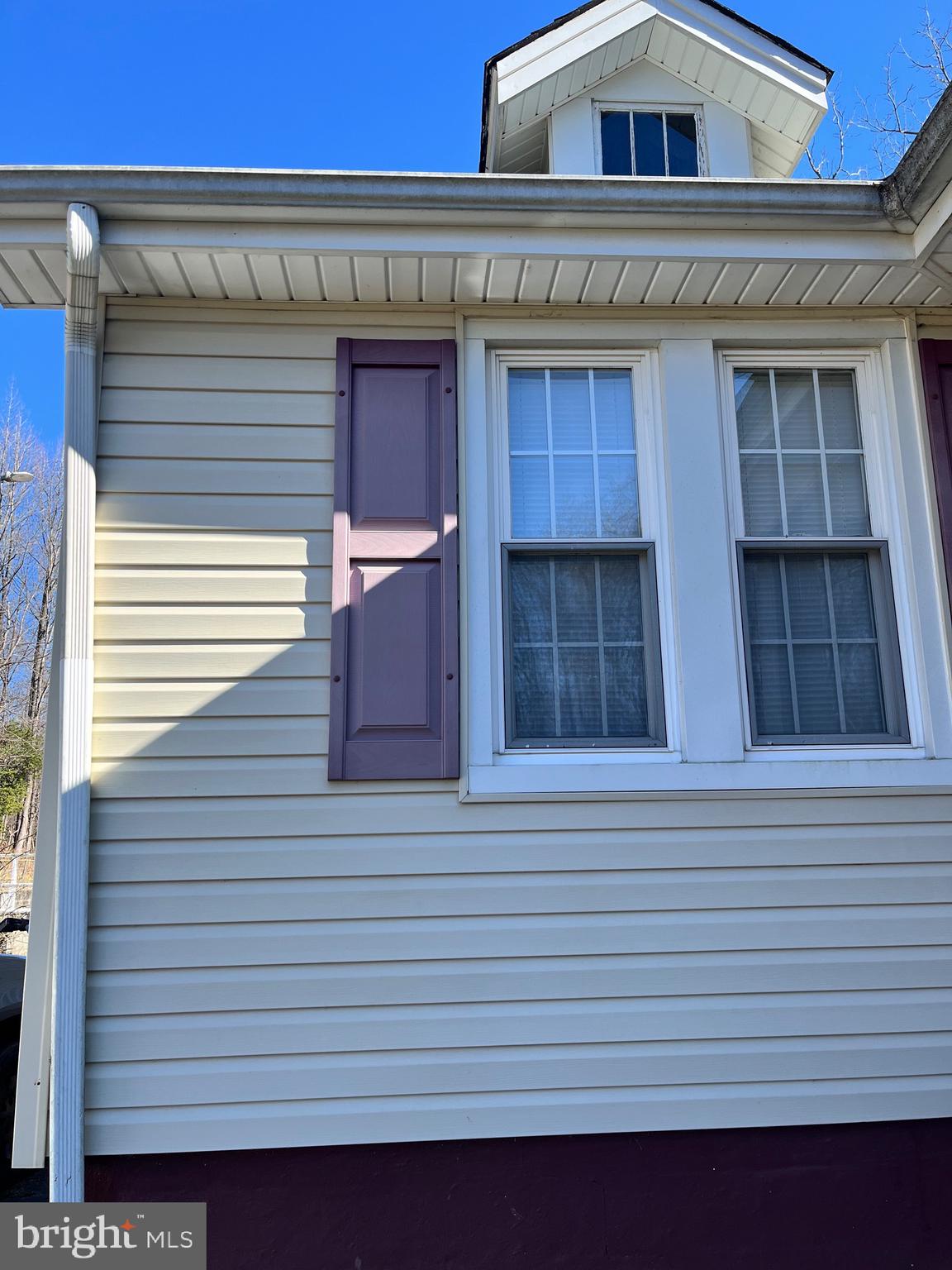 NO HOA !!! - Residential