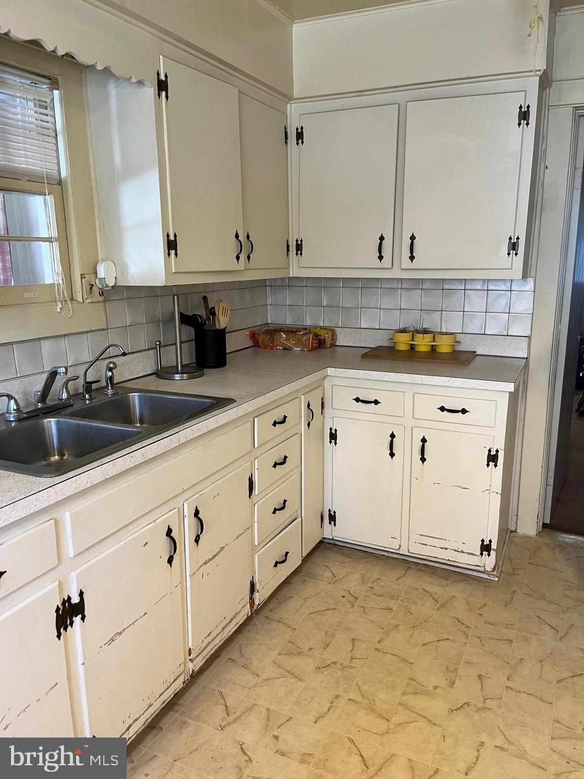 NO HOA !!! - Residential