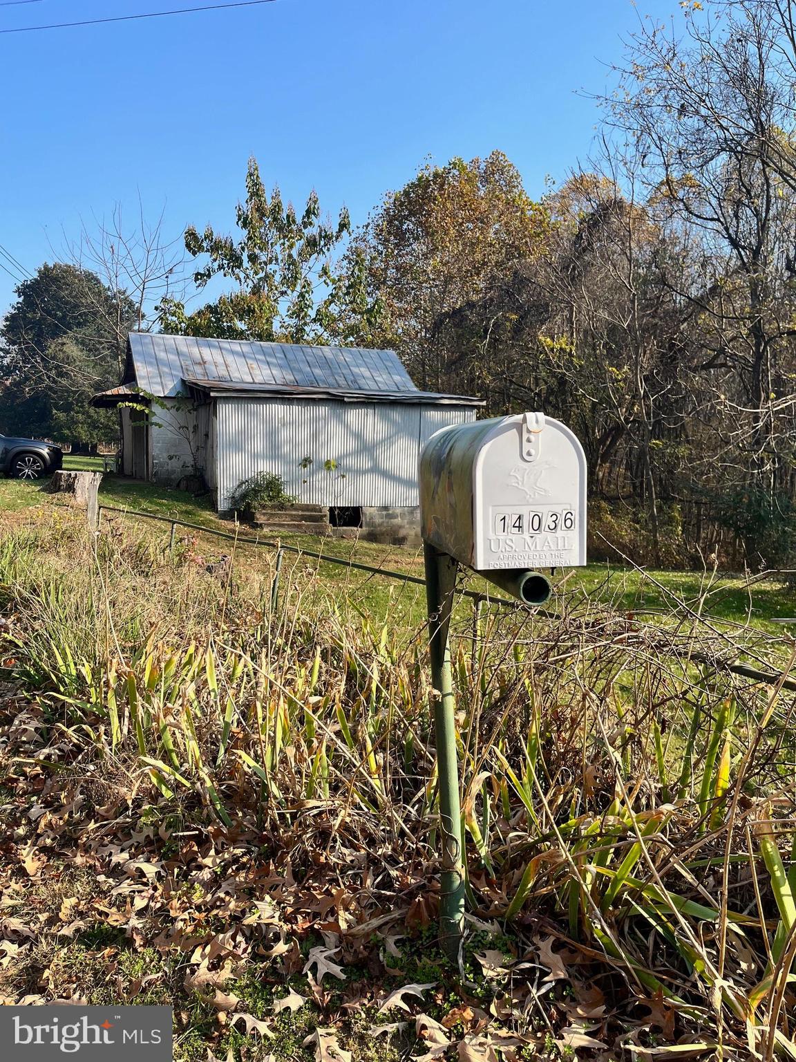 NO HOA !!! - Residential