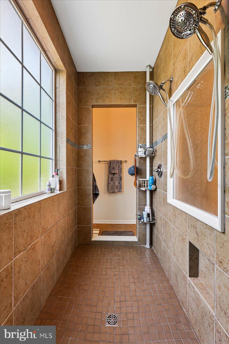 RIVERGATE ESTATES - Residential