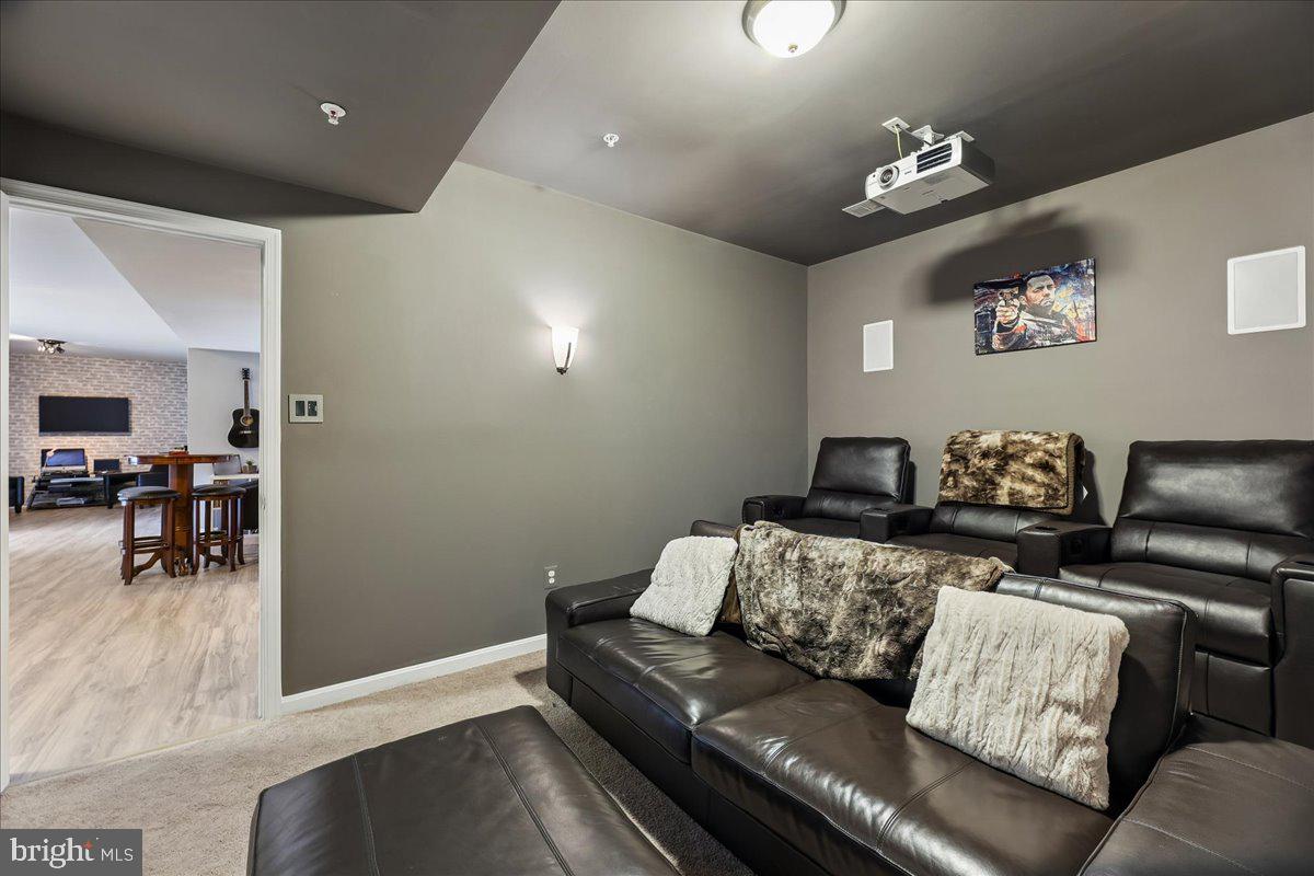 RIVERGATE ESTATES - Residential