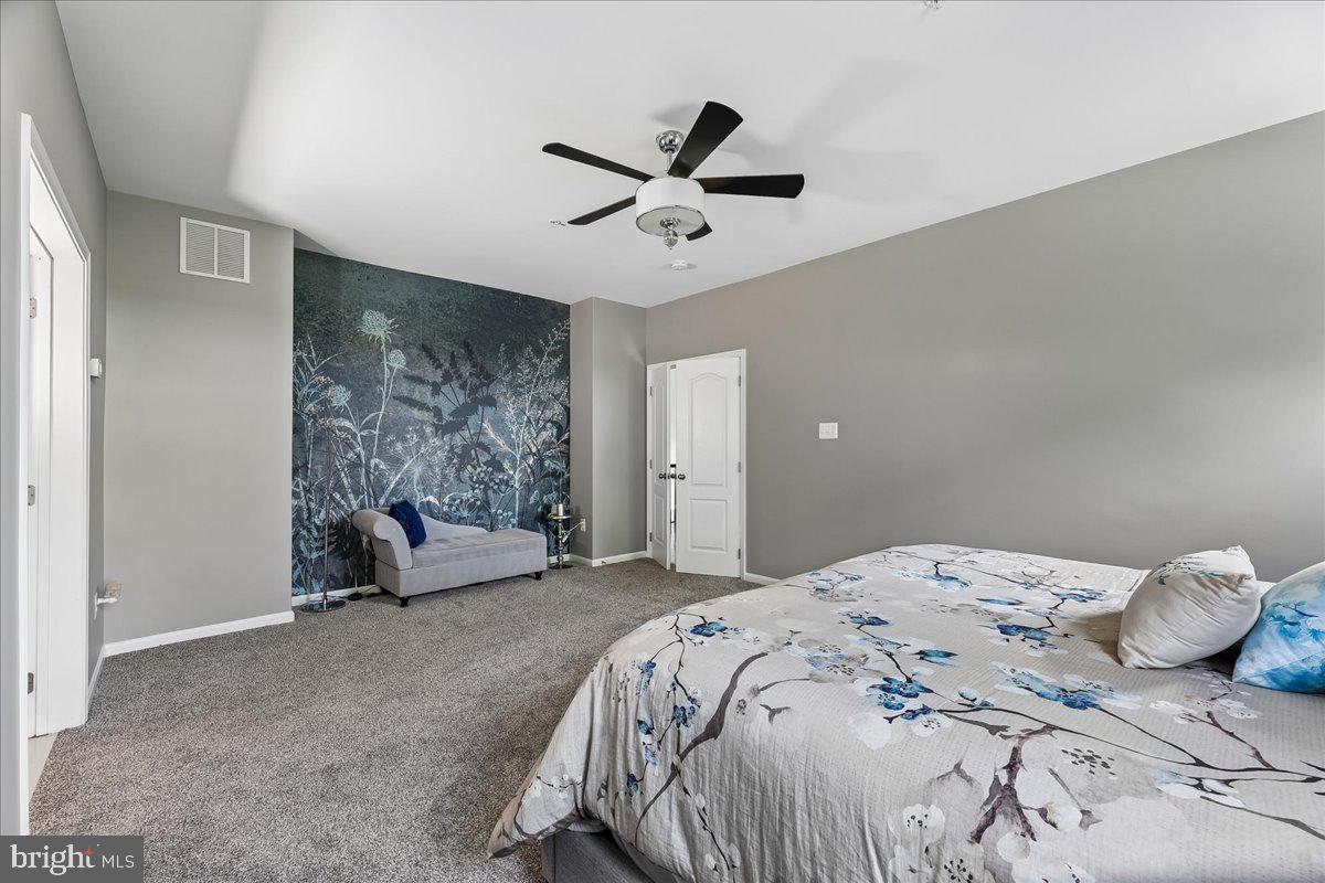 RIVERGATE ESTATES - Residential
