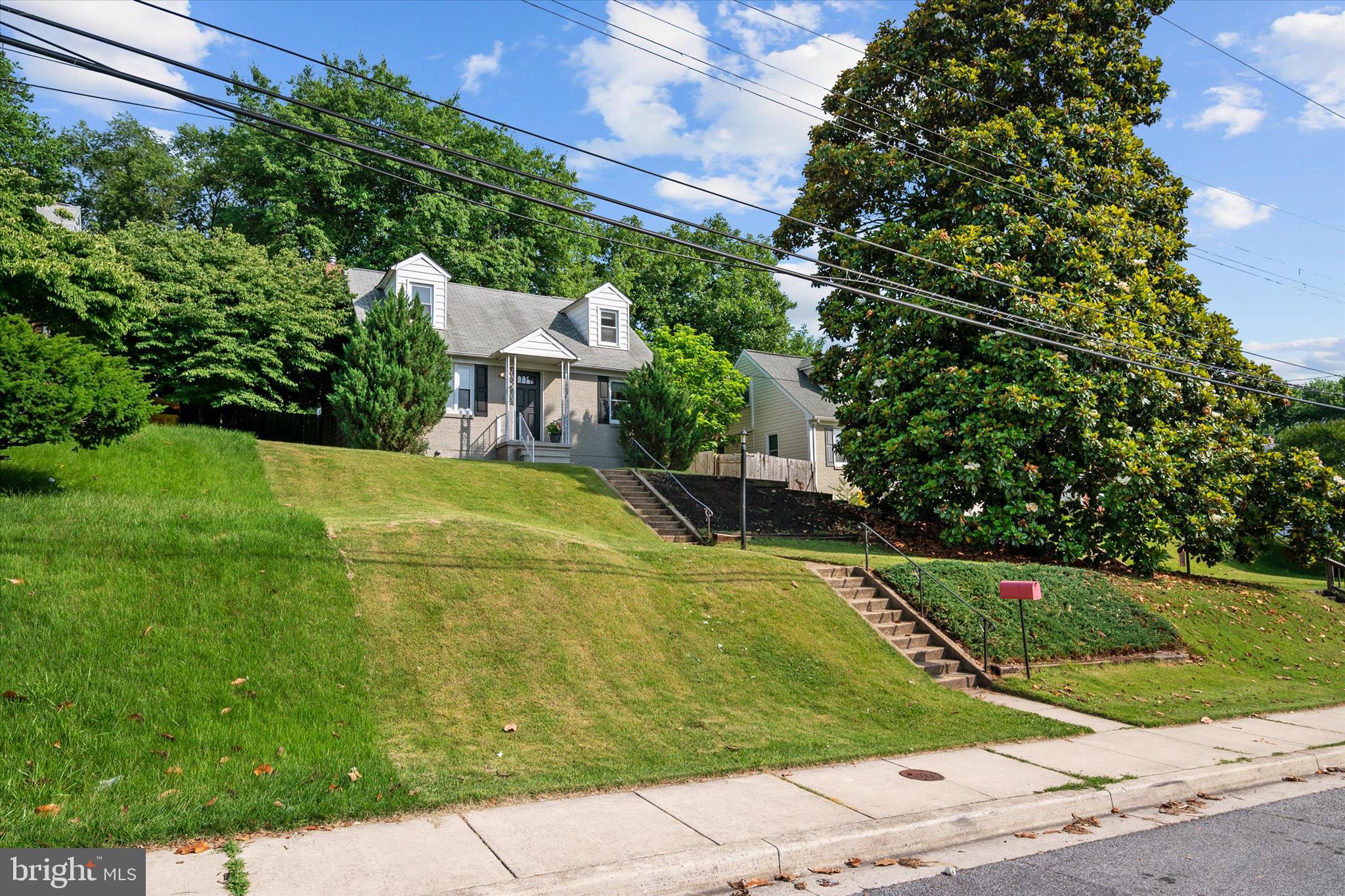 WOODLAWN HEIGHTS - Residential