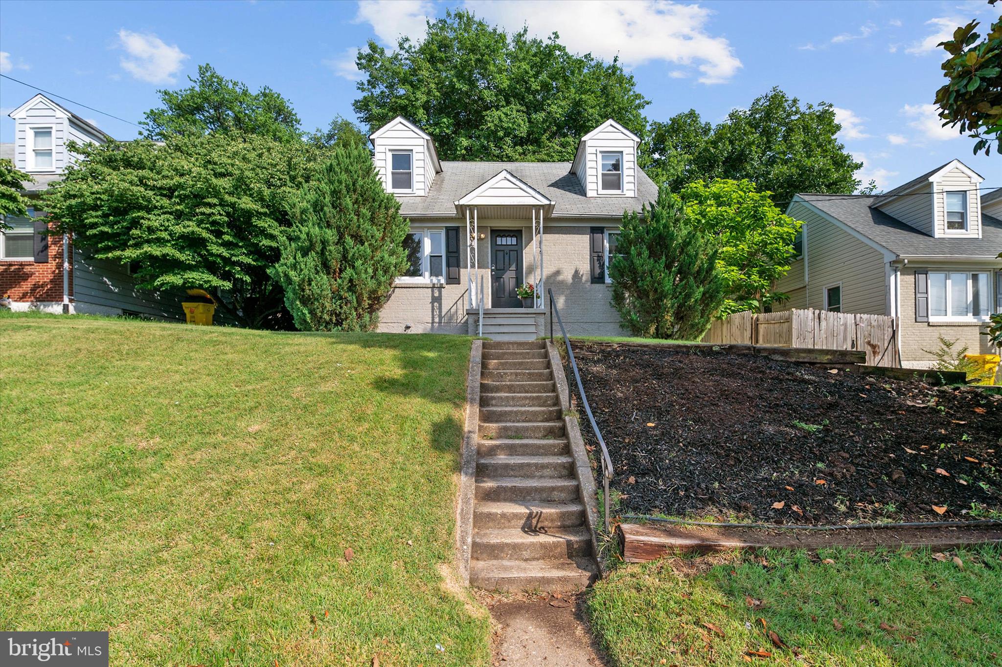 WOODLAWN HEIGHTS - Residential