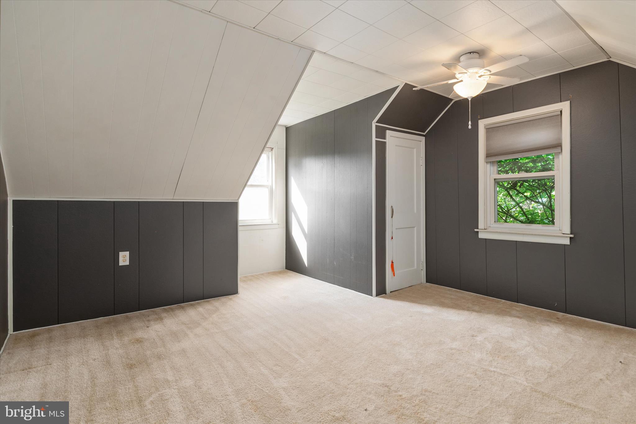 WOODLAWN HEIGHTS - Residential