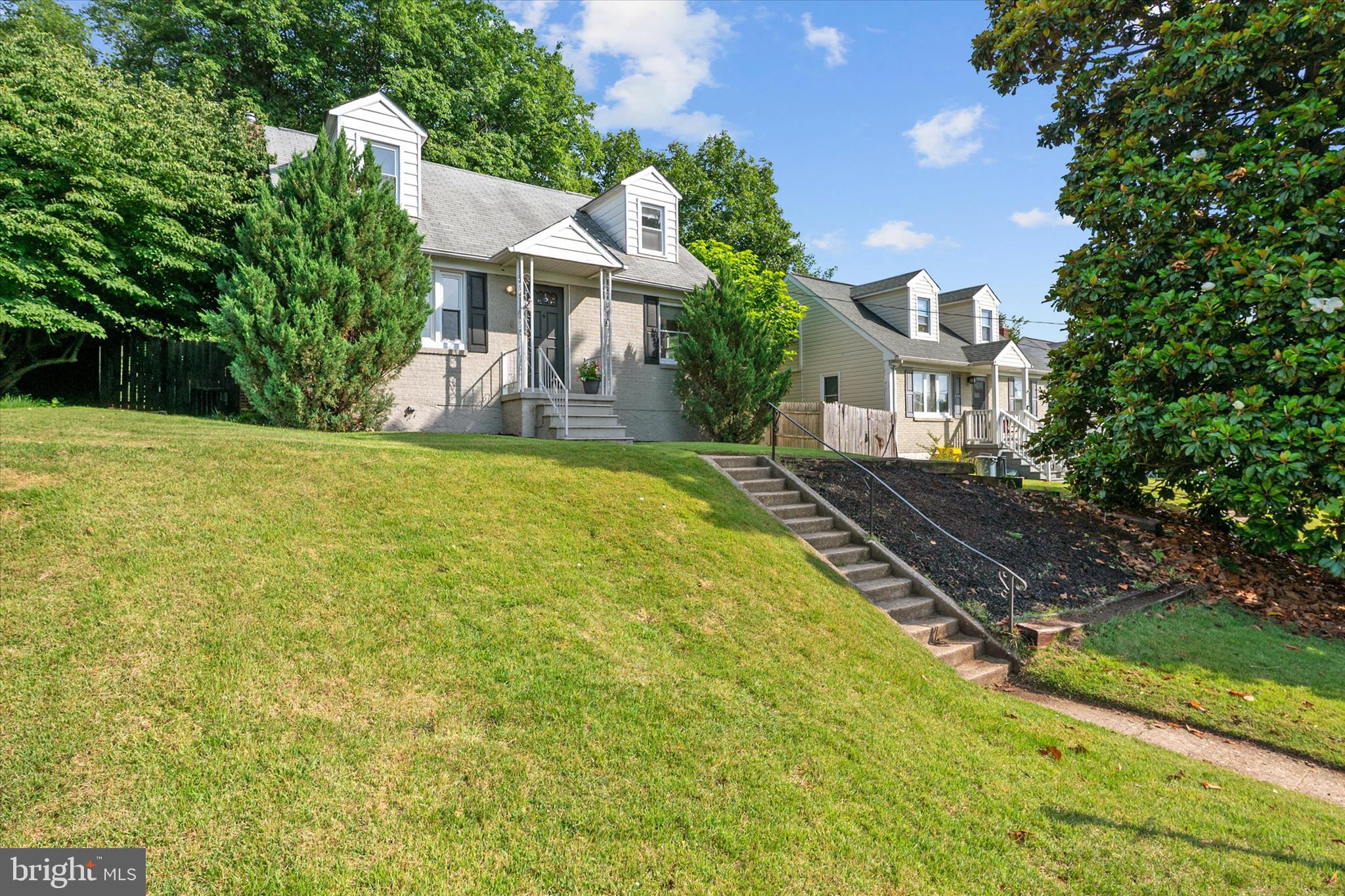 WOODLAWN HEIGHTS - Residential