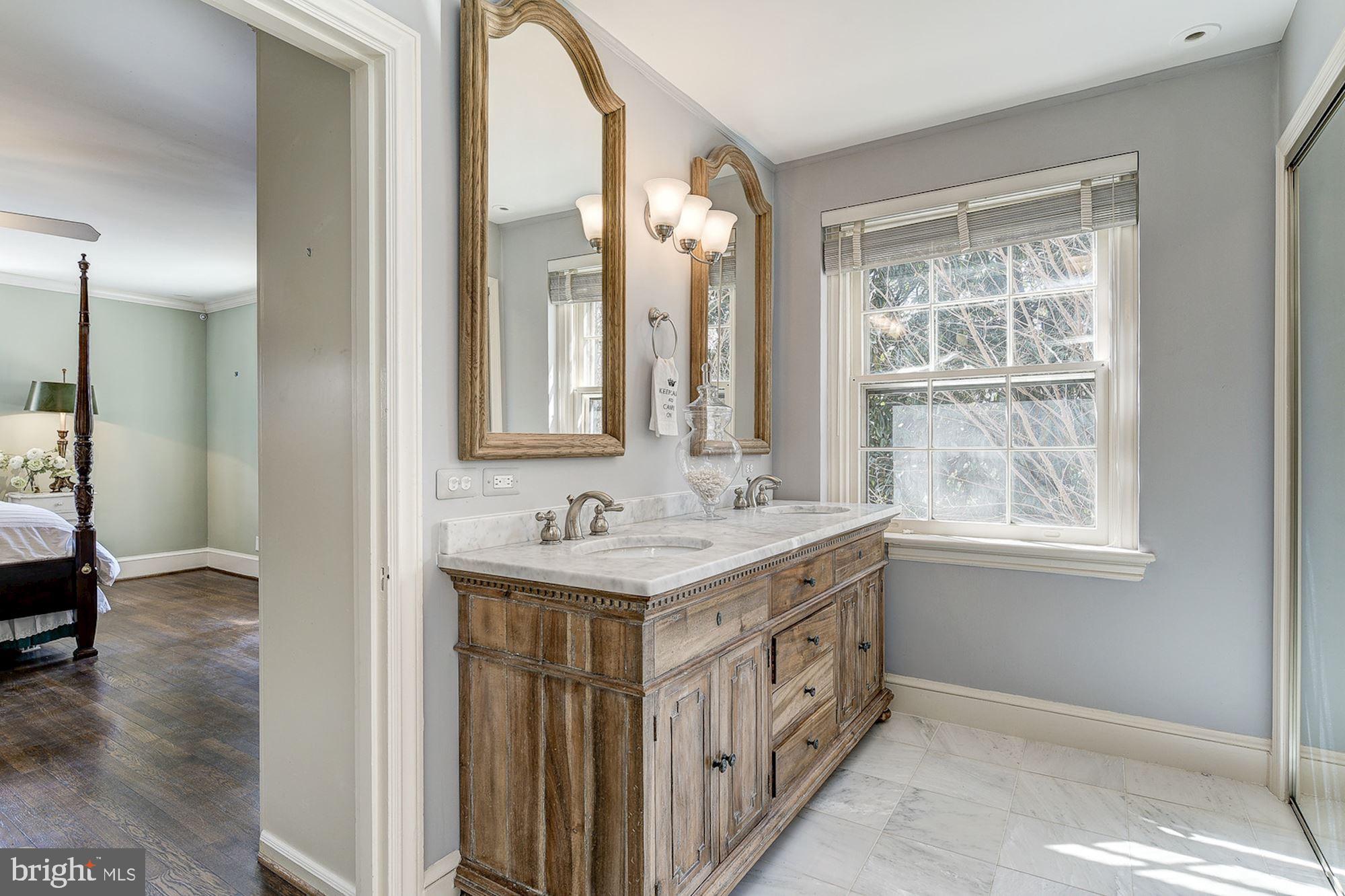 KENWOOD - Residential