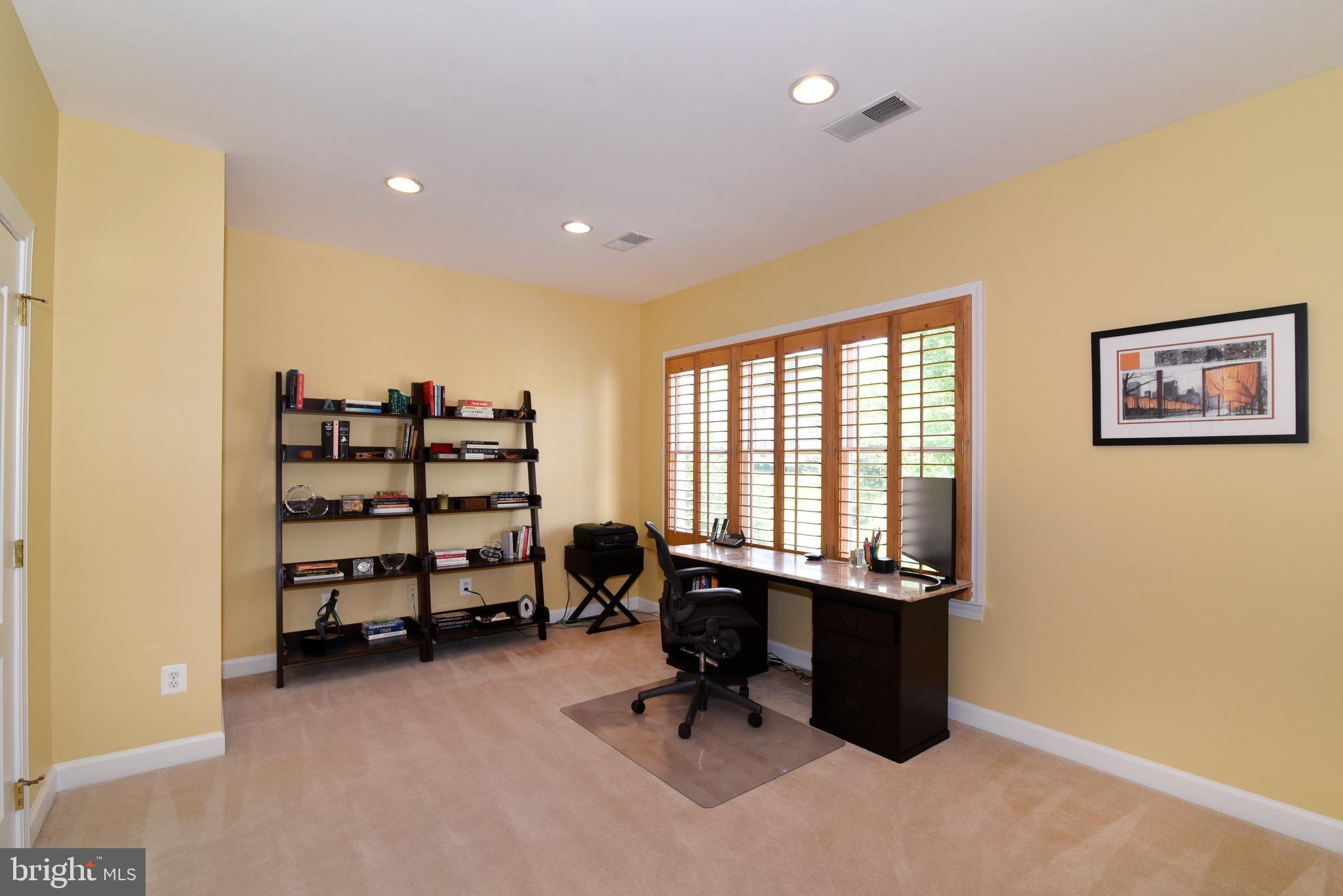 TIMBERLAKE ESTATES - Residential