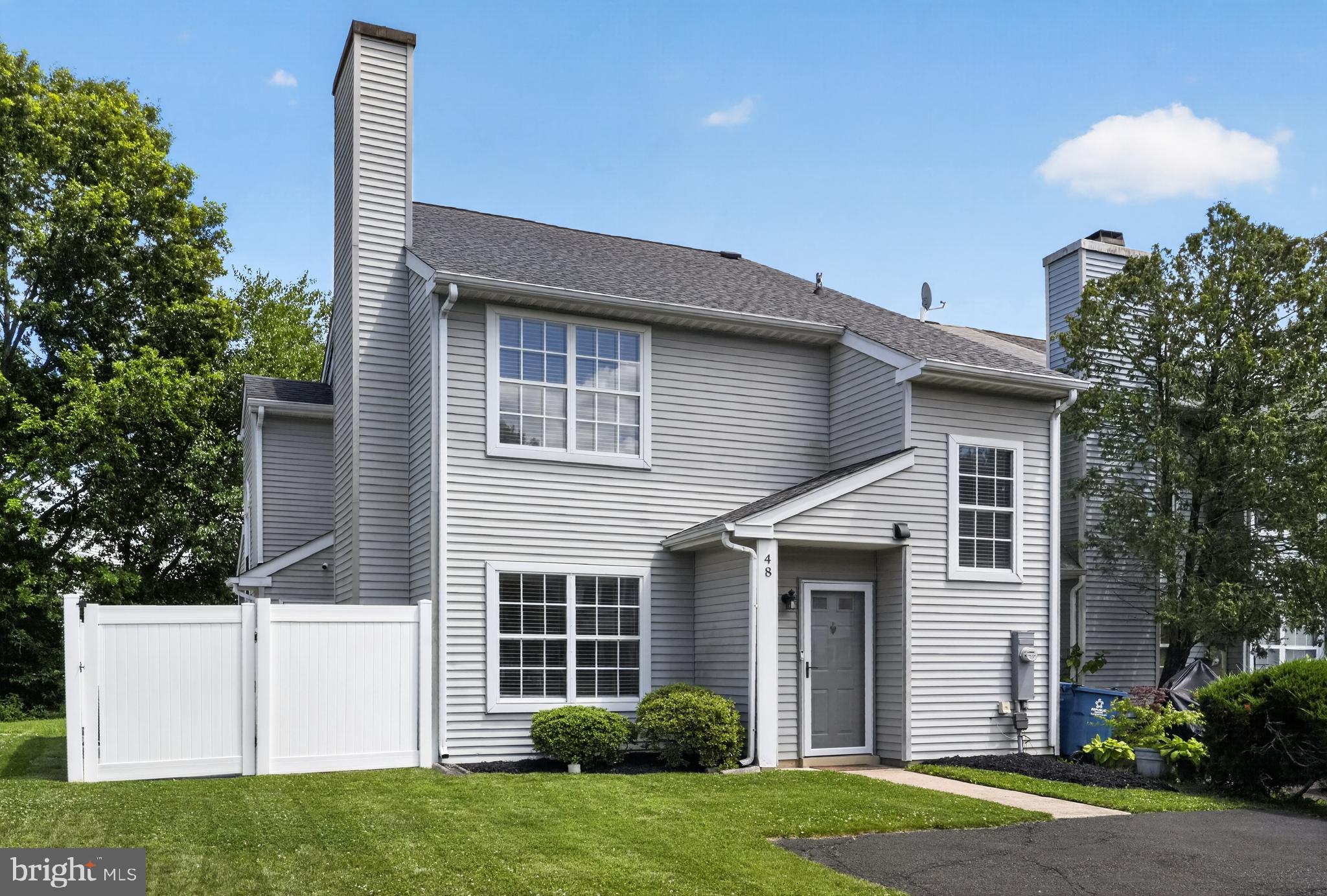 SAW MILL VALLEY - Residential