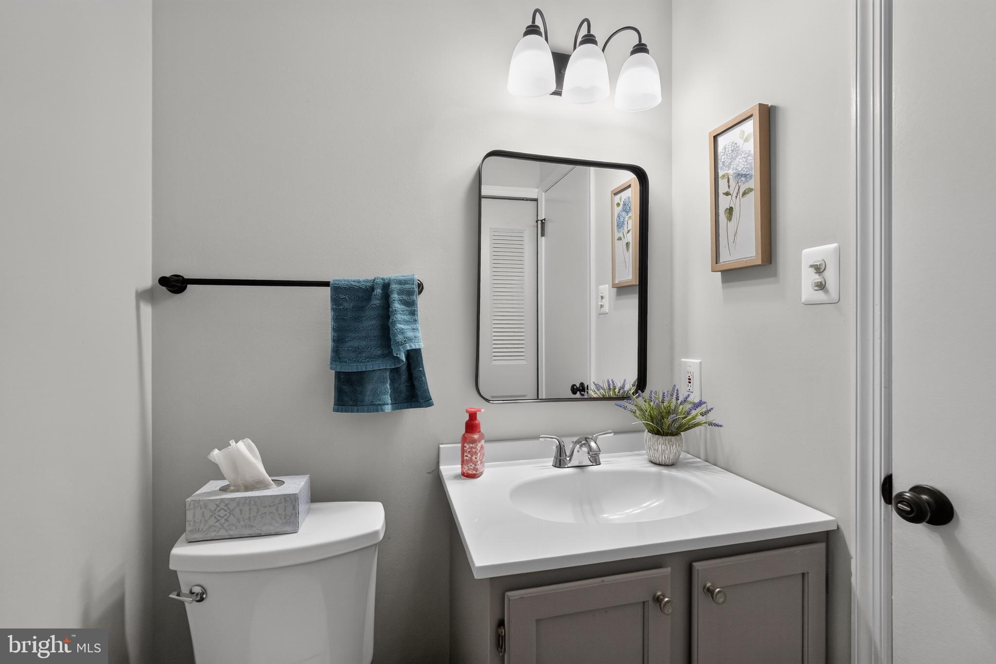SAW MILL VALLEY - Residential