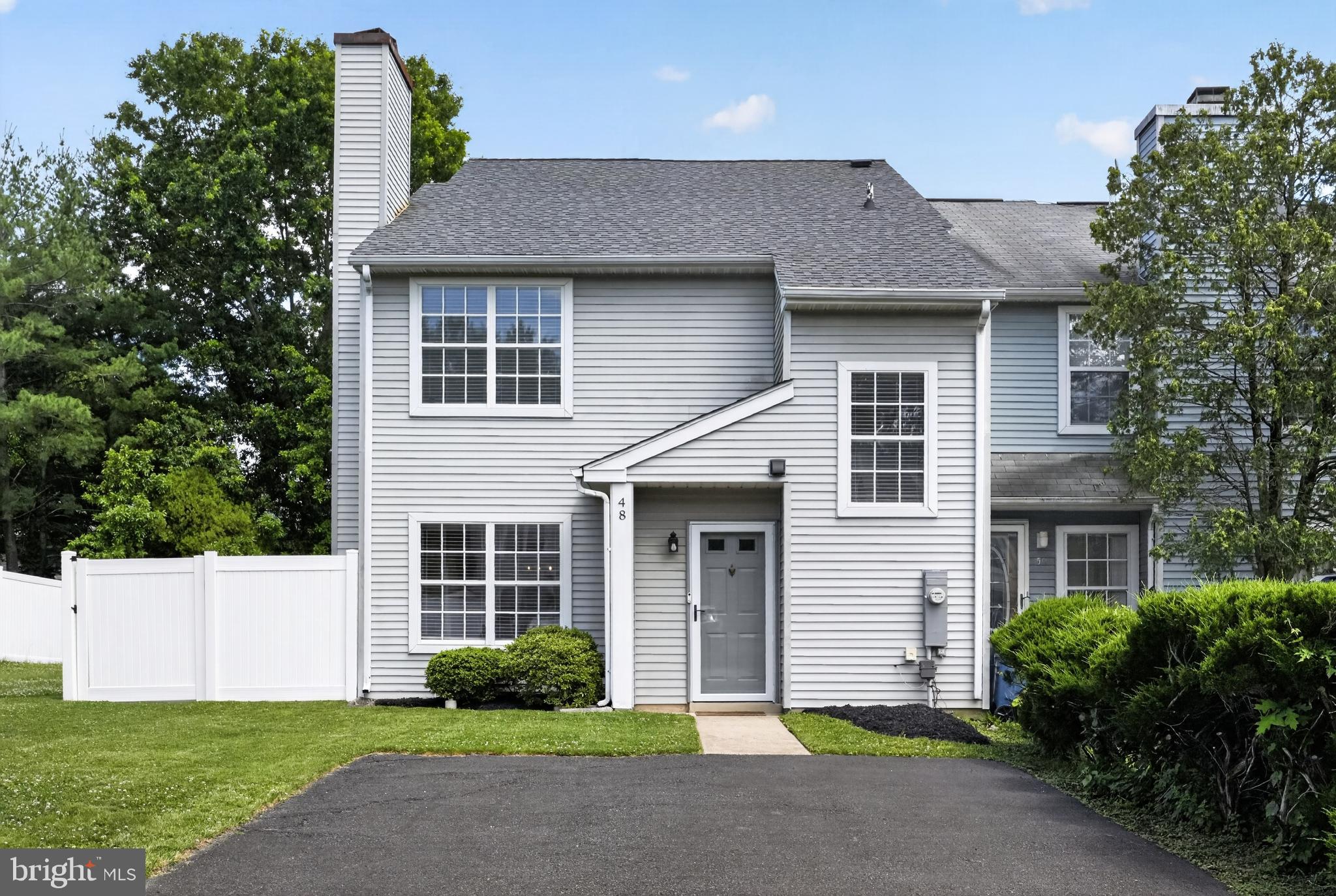 SAW MILL VALLEY - Residential