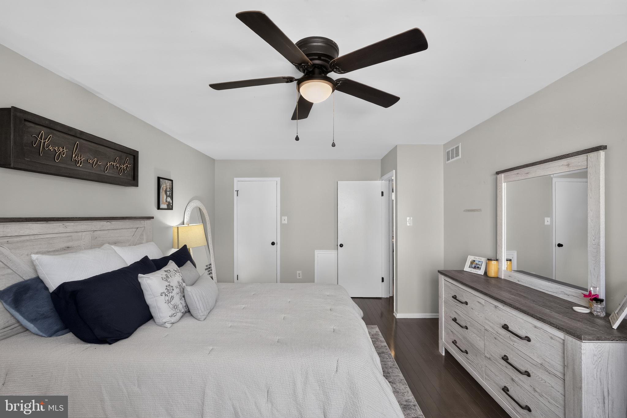 SAW MILL VALLEY - Residential