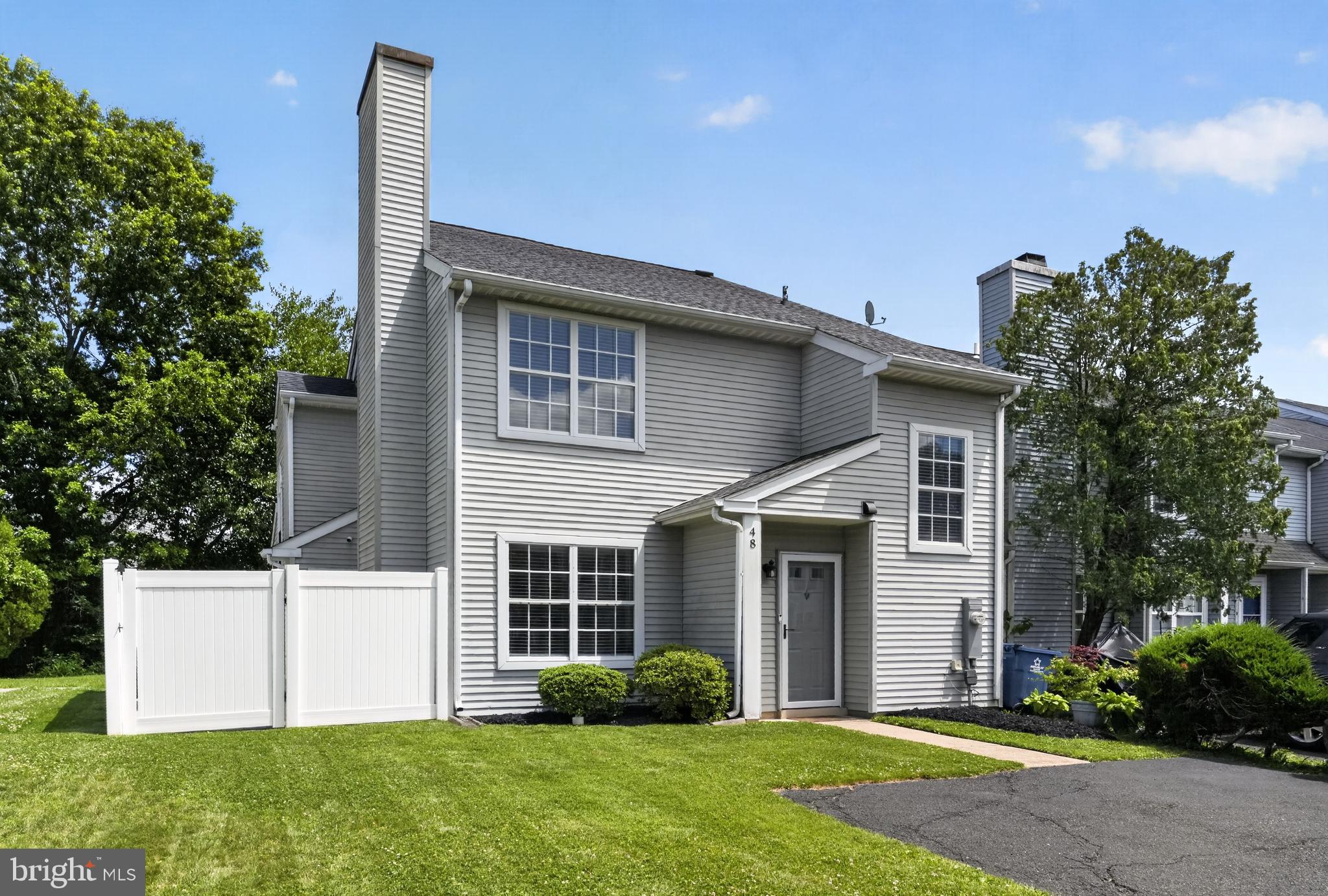 SAW MILL VALLEY - Residential