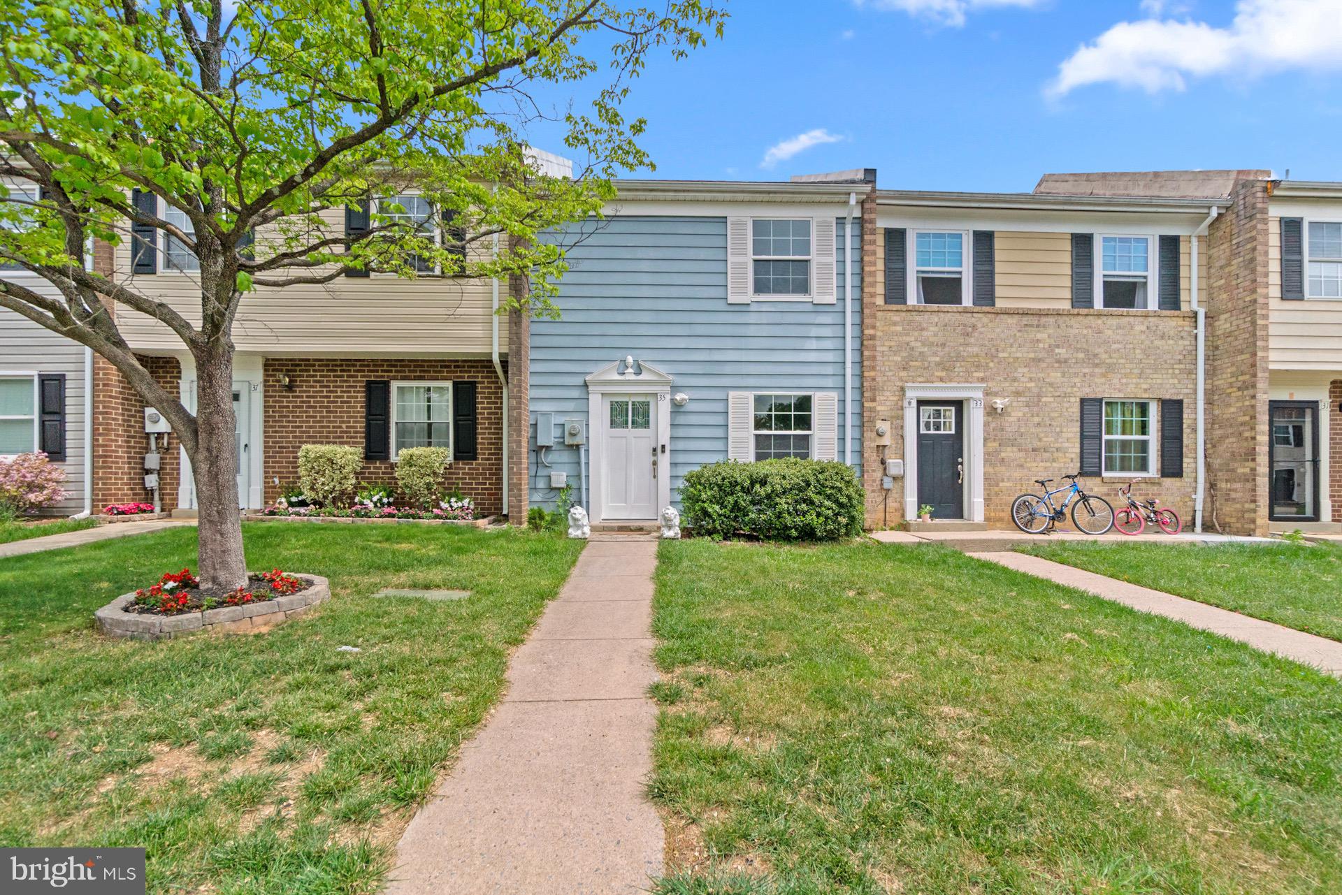 Big Price Reduction!!Fantastic Update Property  in the heart of Frederick Maryland with a great location close to Shopping Centers and Restaurants.This property has been update it with a new bath and freshly painted .This property is a great property for first time home buyers or potencial investor with long term rental opportunities.
