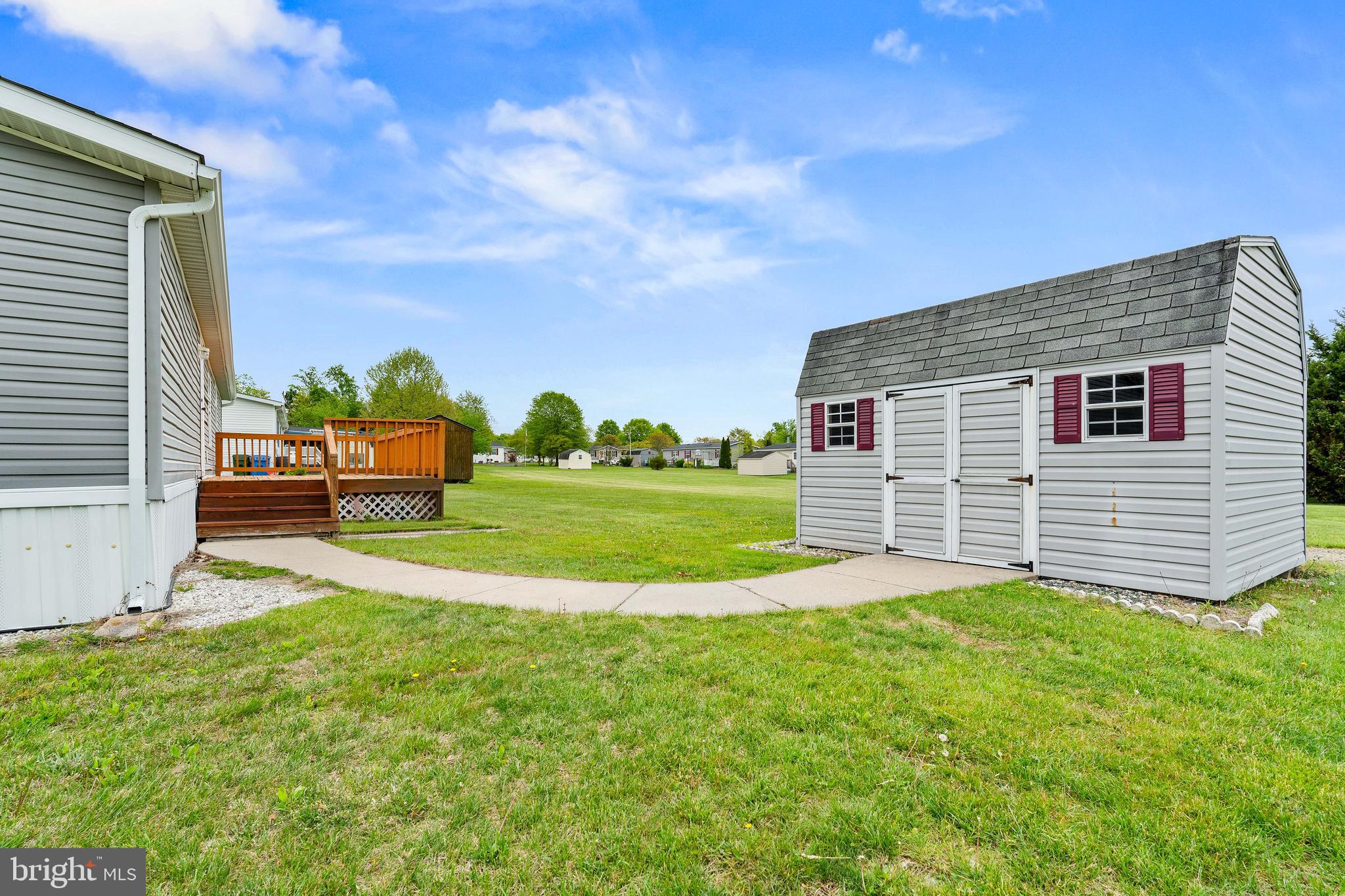 MAYBELLE MANOR - Residential