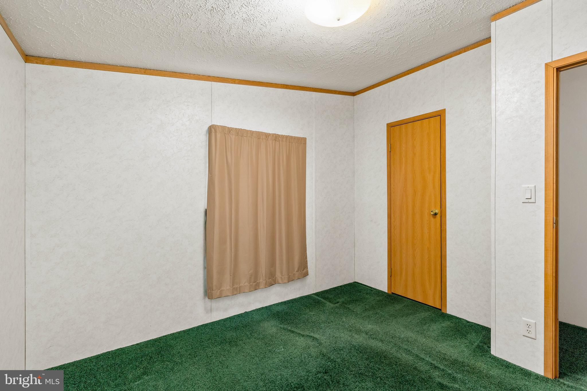 MAYBELLE MANOR - Residential