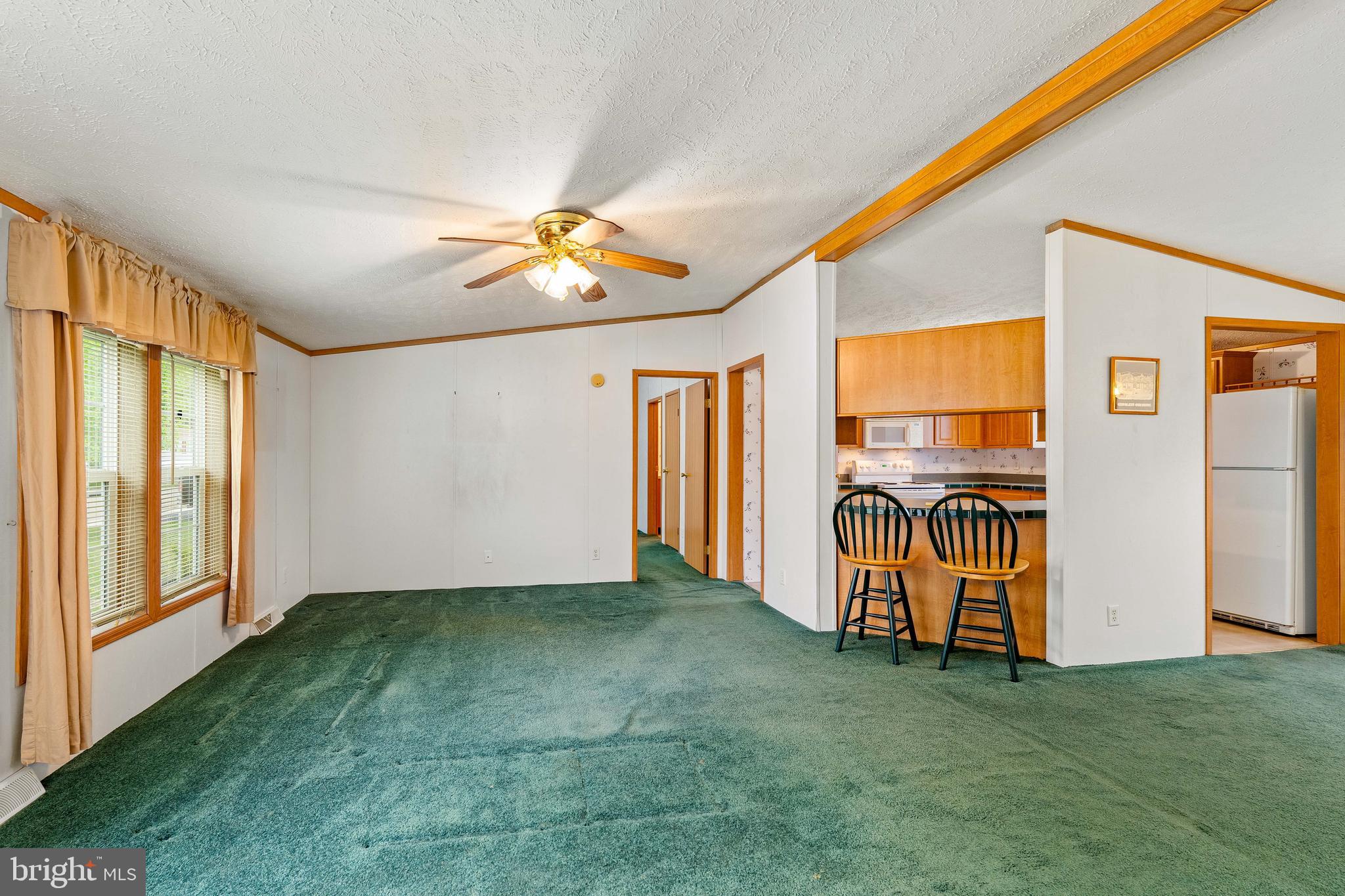 MAYBELLE MANOR - Residential